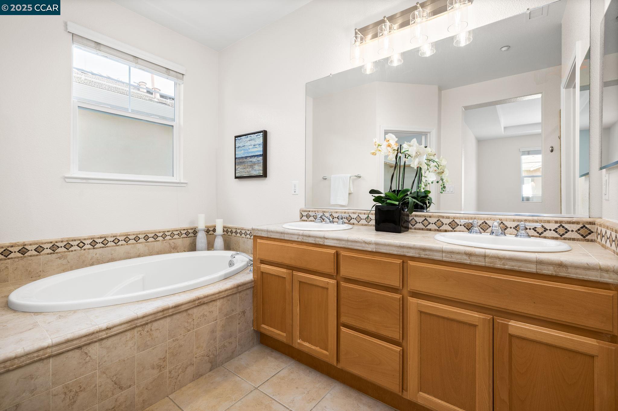 472 Chicory Ct