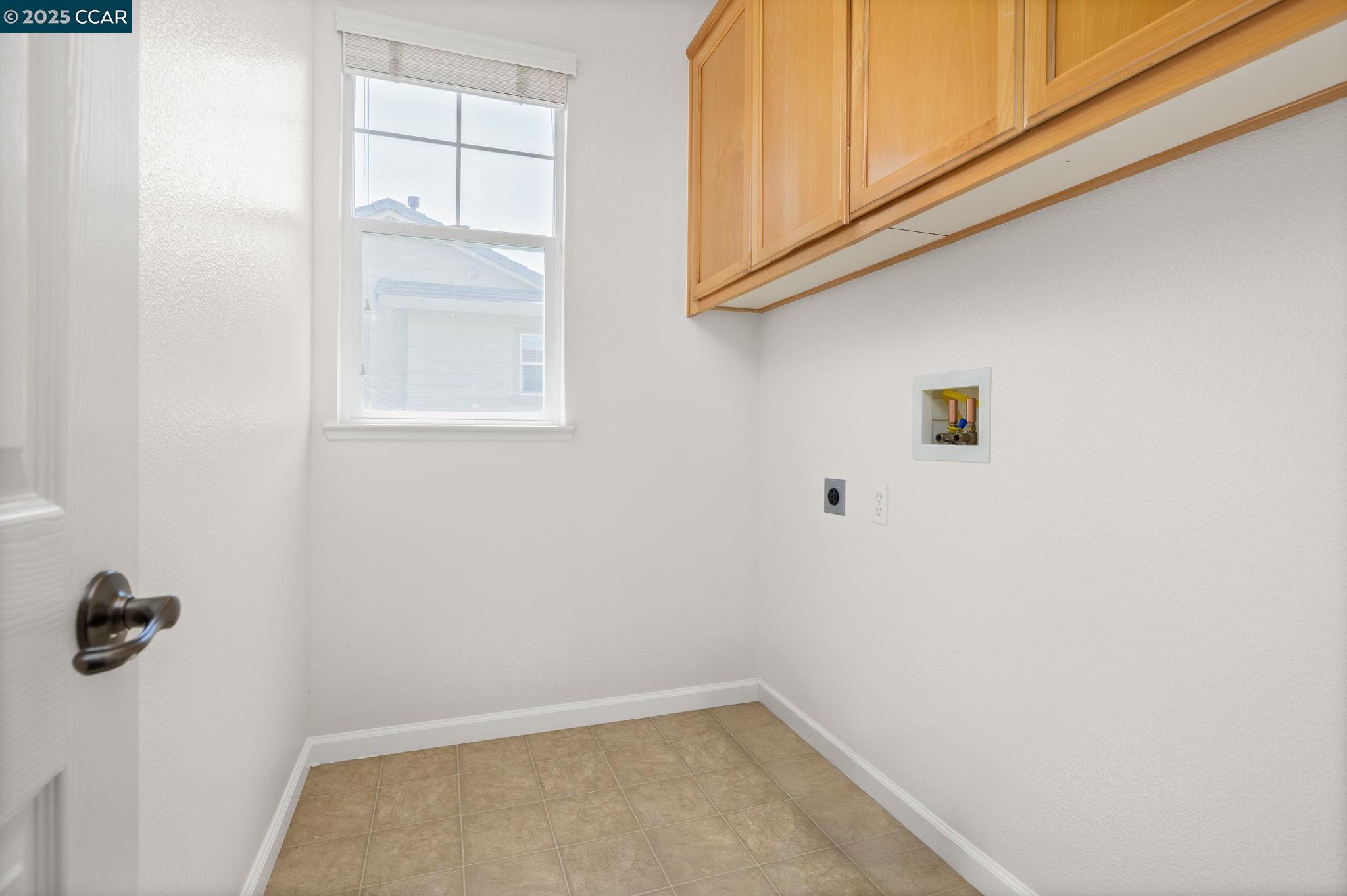 472 Chicory Ct