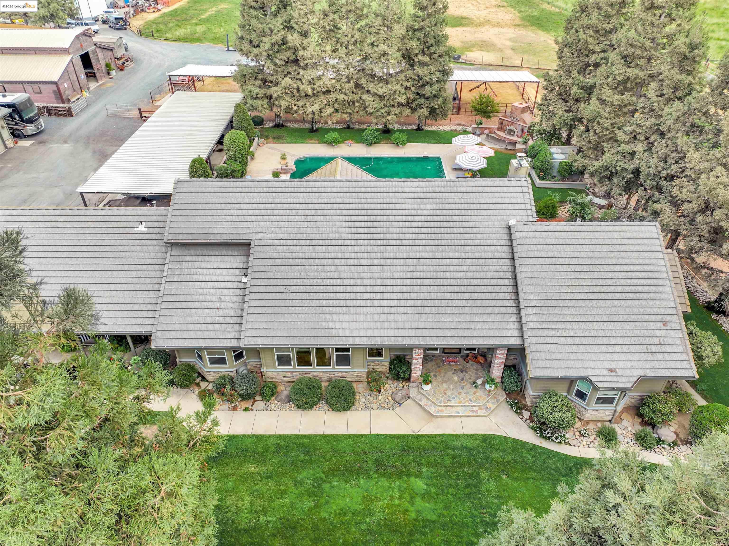 3942 Bentley Rd