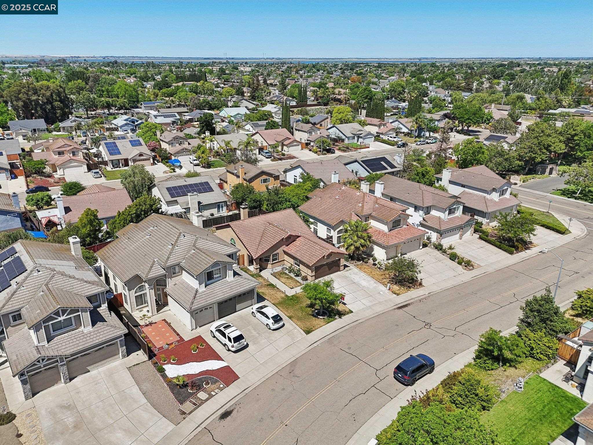 2118 Connie Ln