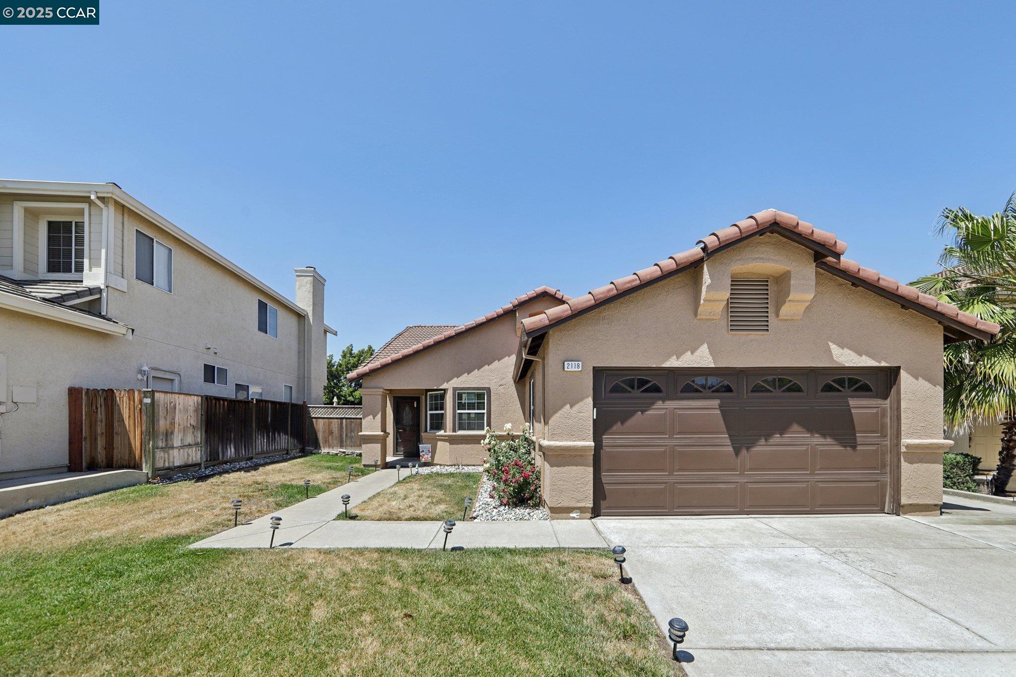 2118 Connie Ln