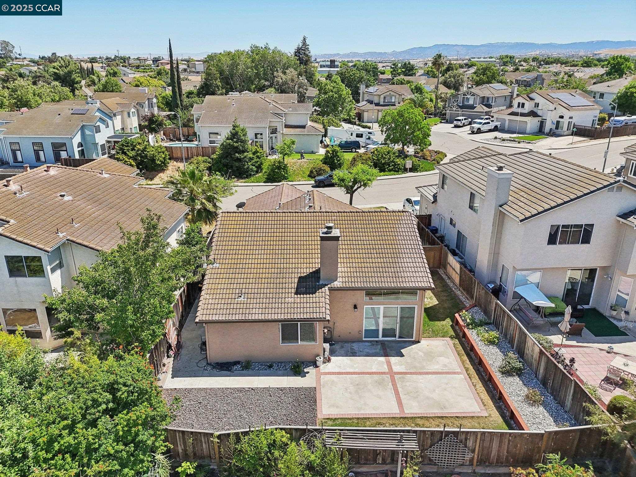 2118 Connie Ln
