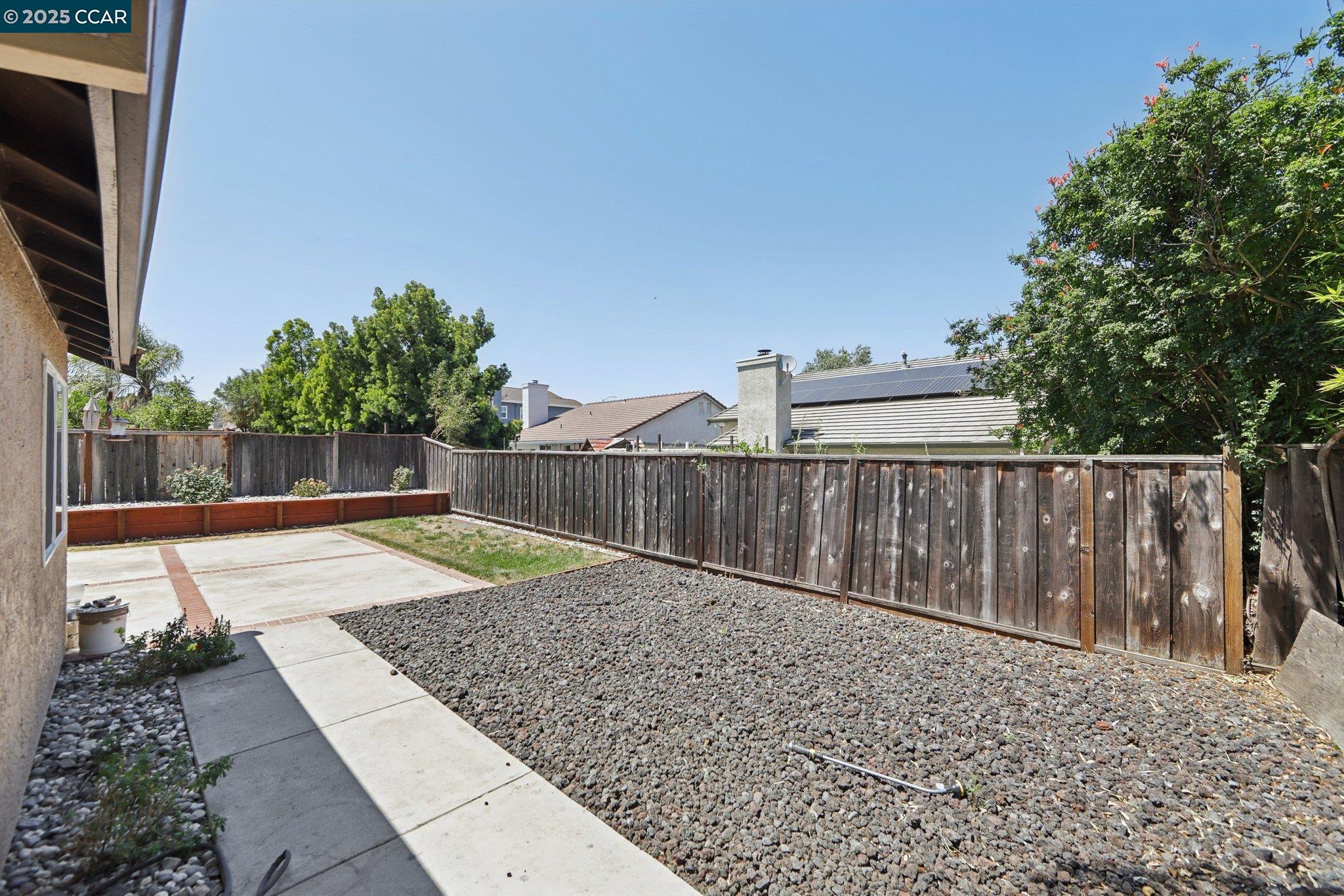 2118 Connie Ln