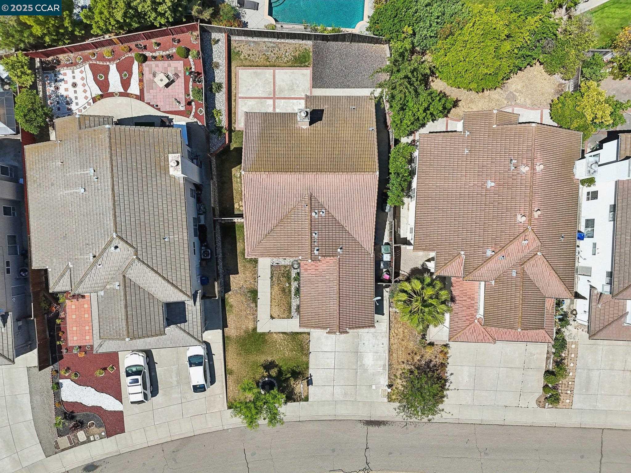 2118 Connie Ln