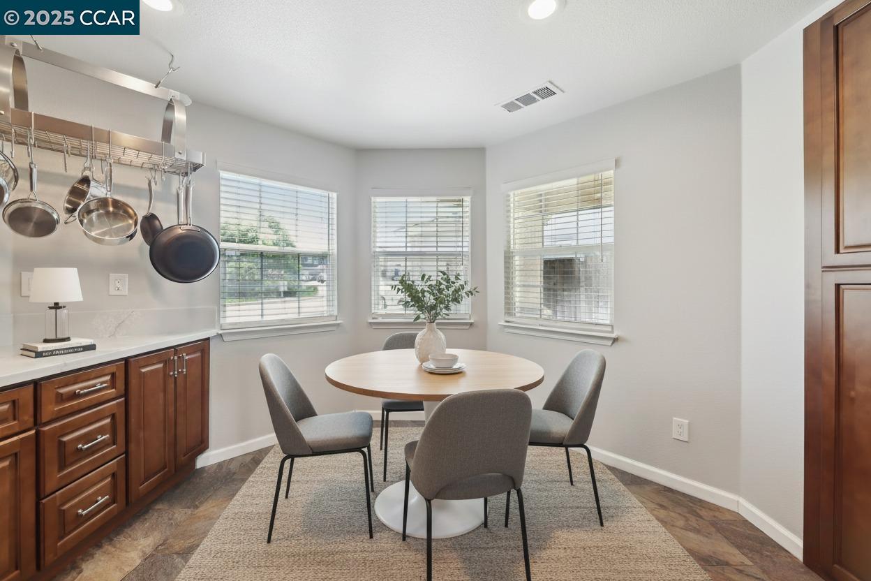 2118 Connie Ln
