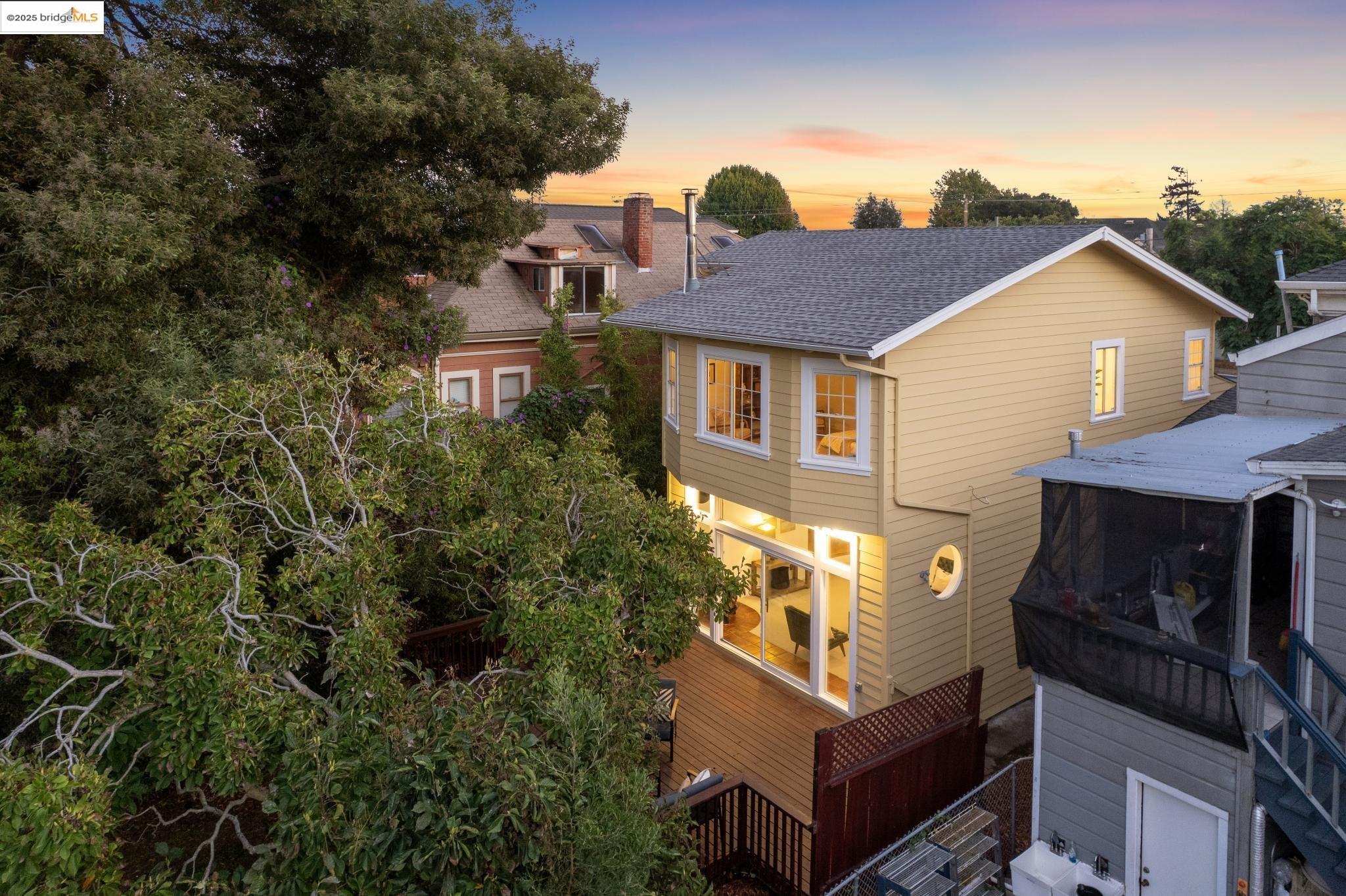 1017 Lincoln Ave