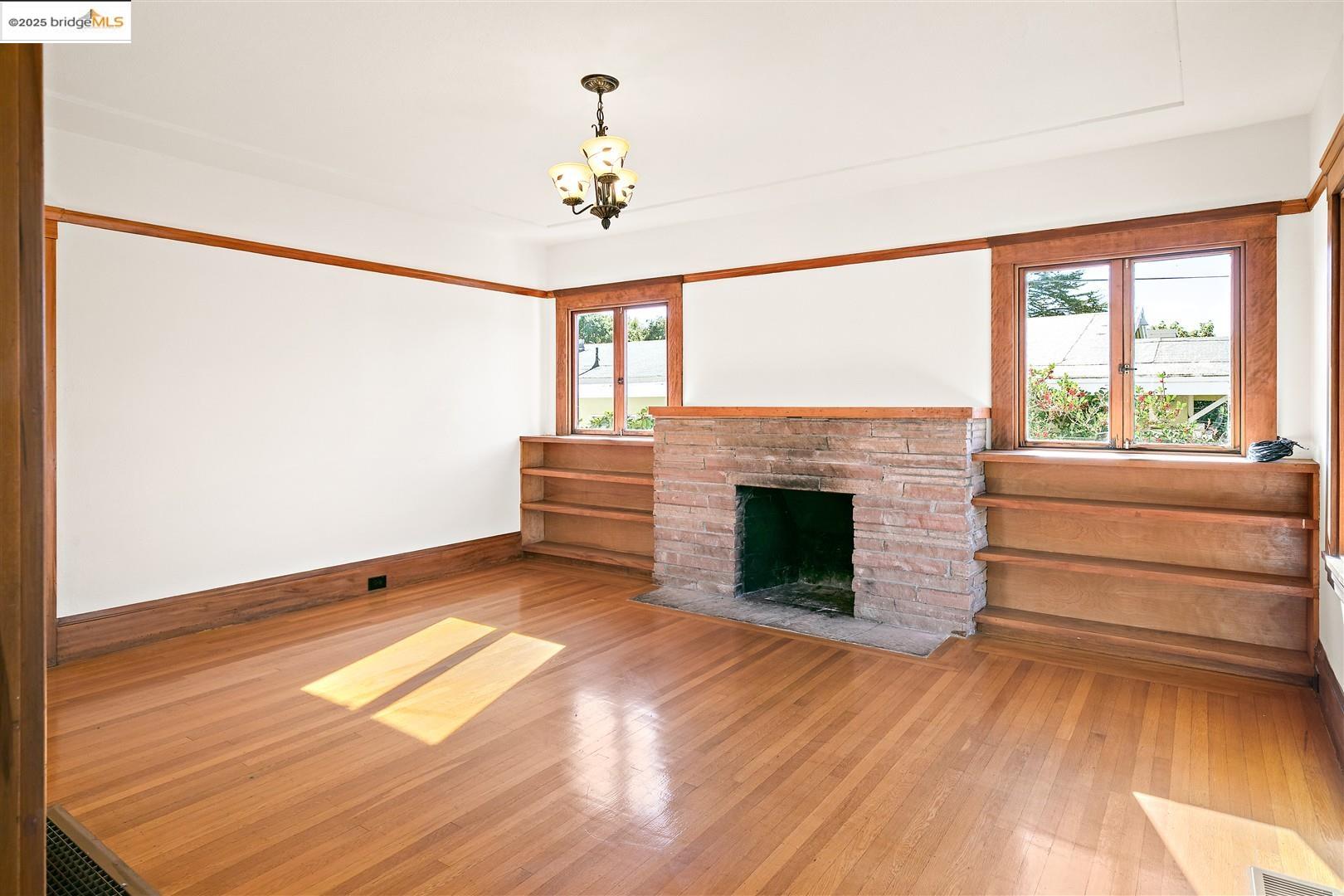 1866 Tacoma Ave
