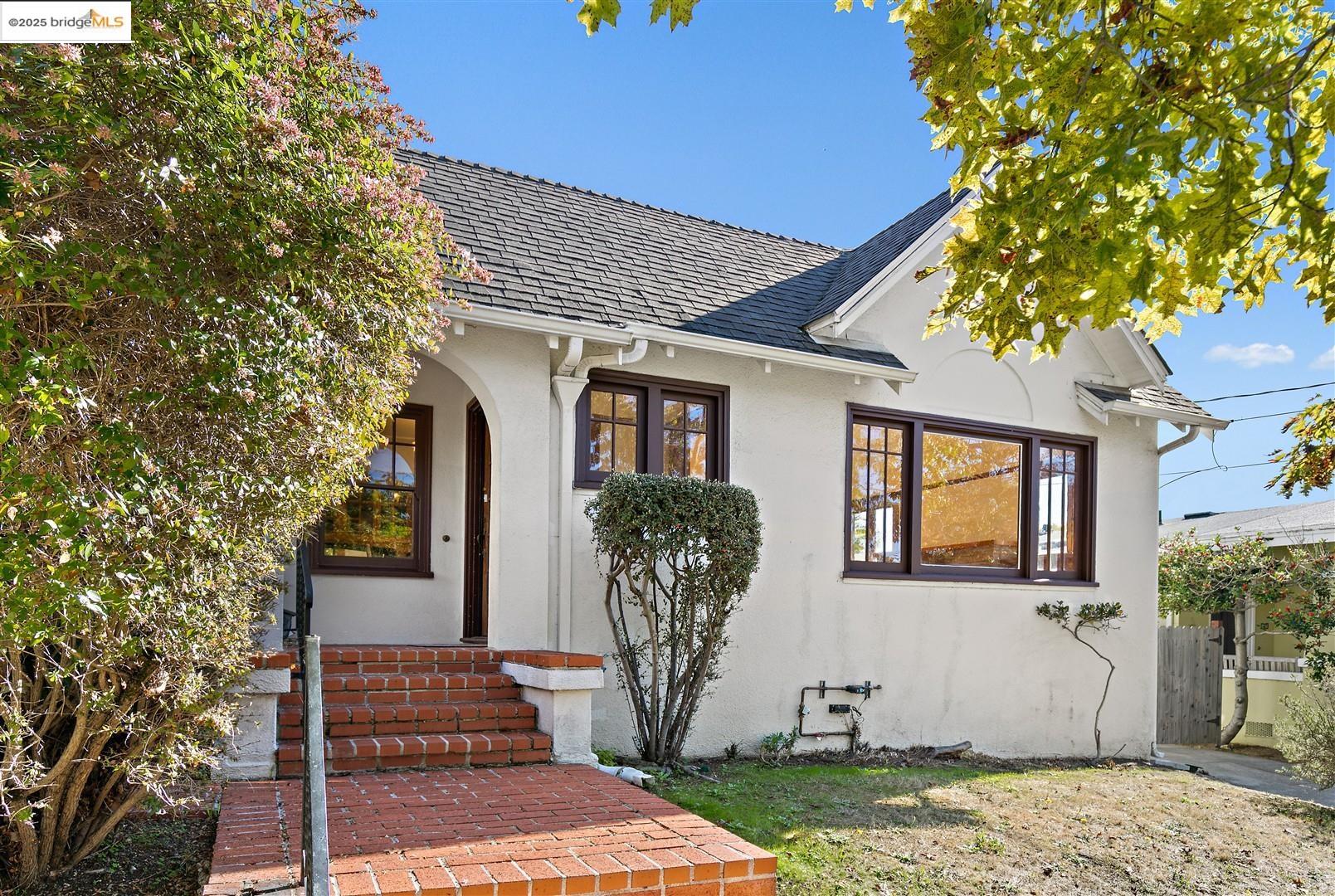 1866 Tacoma Ave