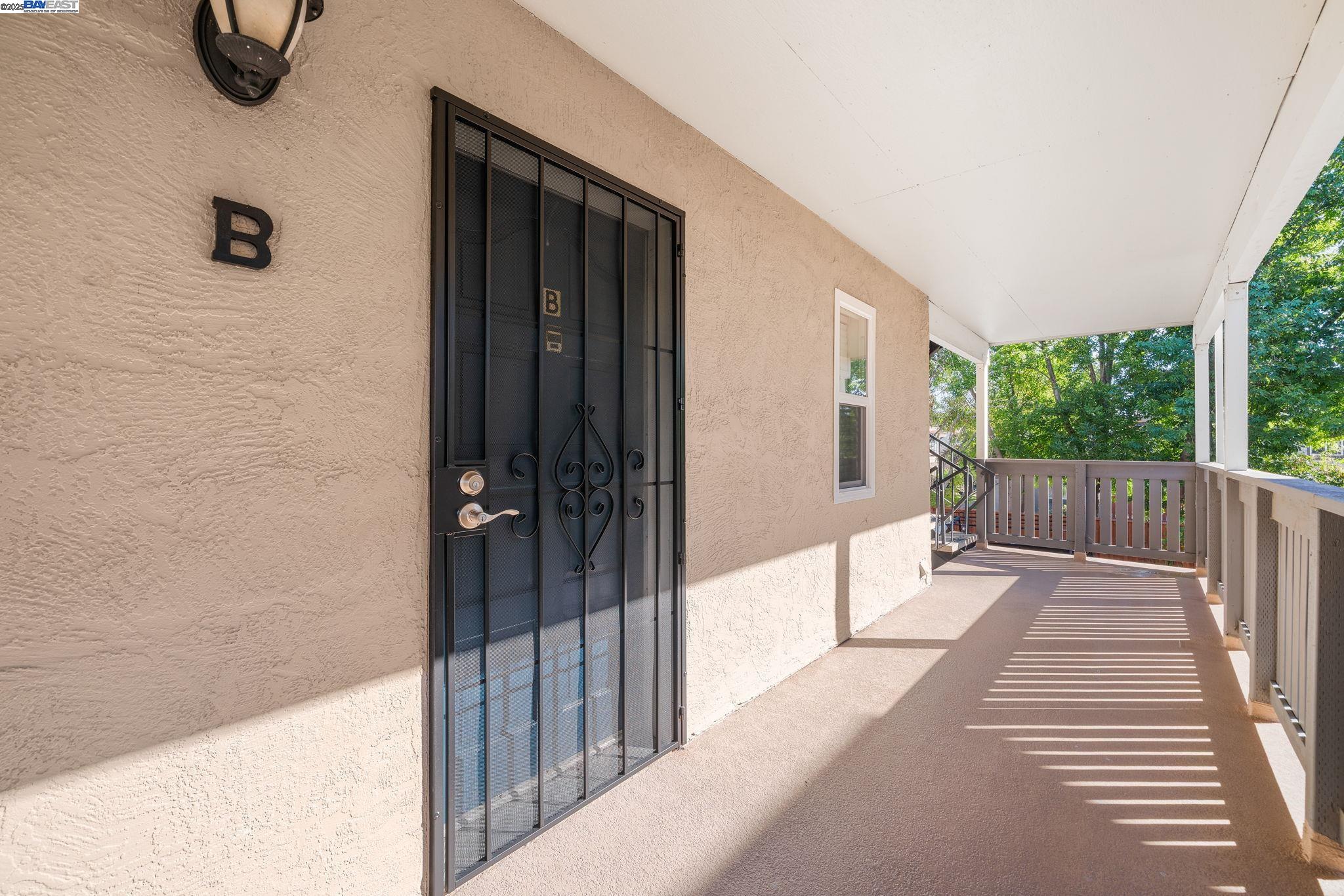 3841 Vineyard Ave. # B Unit: 18 / B