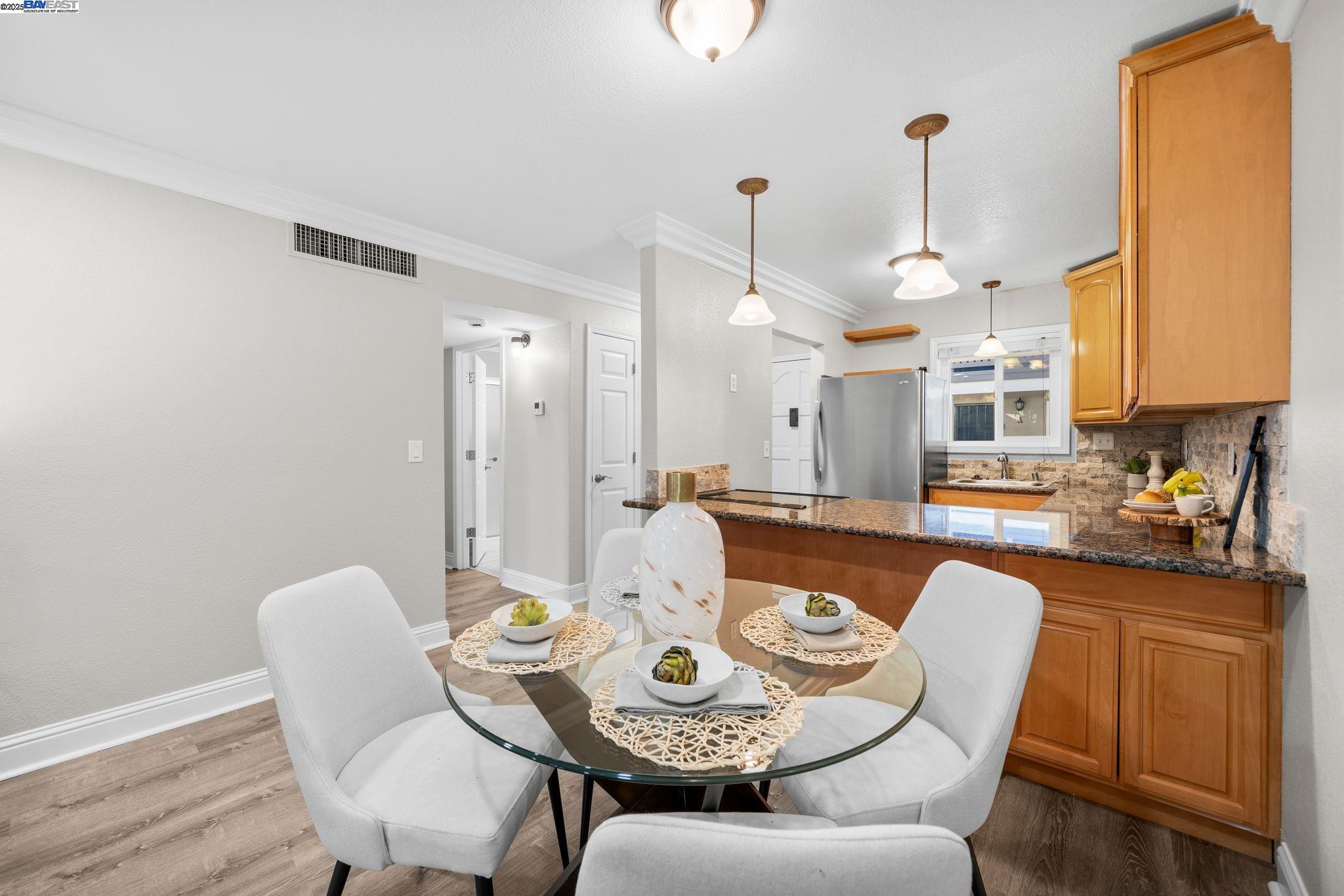 3841 Vineyard Ave. # B Unit: 18 / B