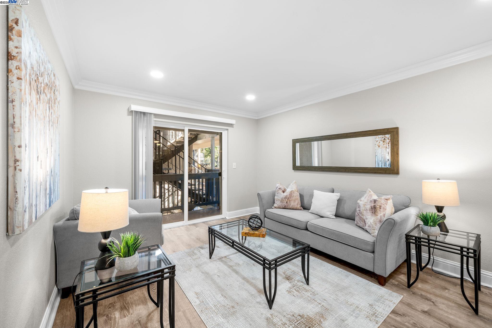 3841 Vineyard Ave. # B Unit: 18 / B