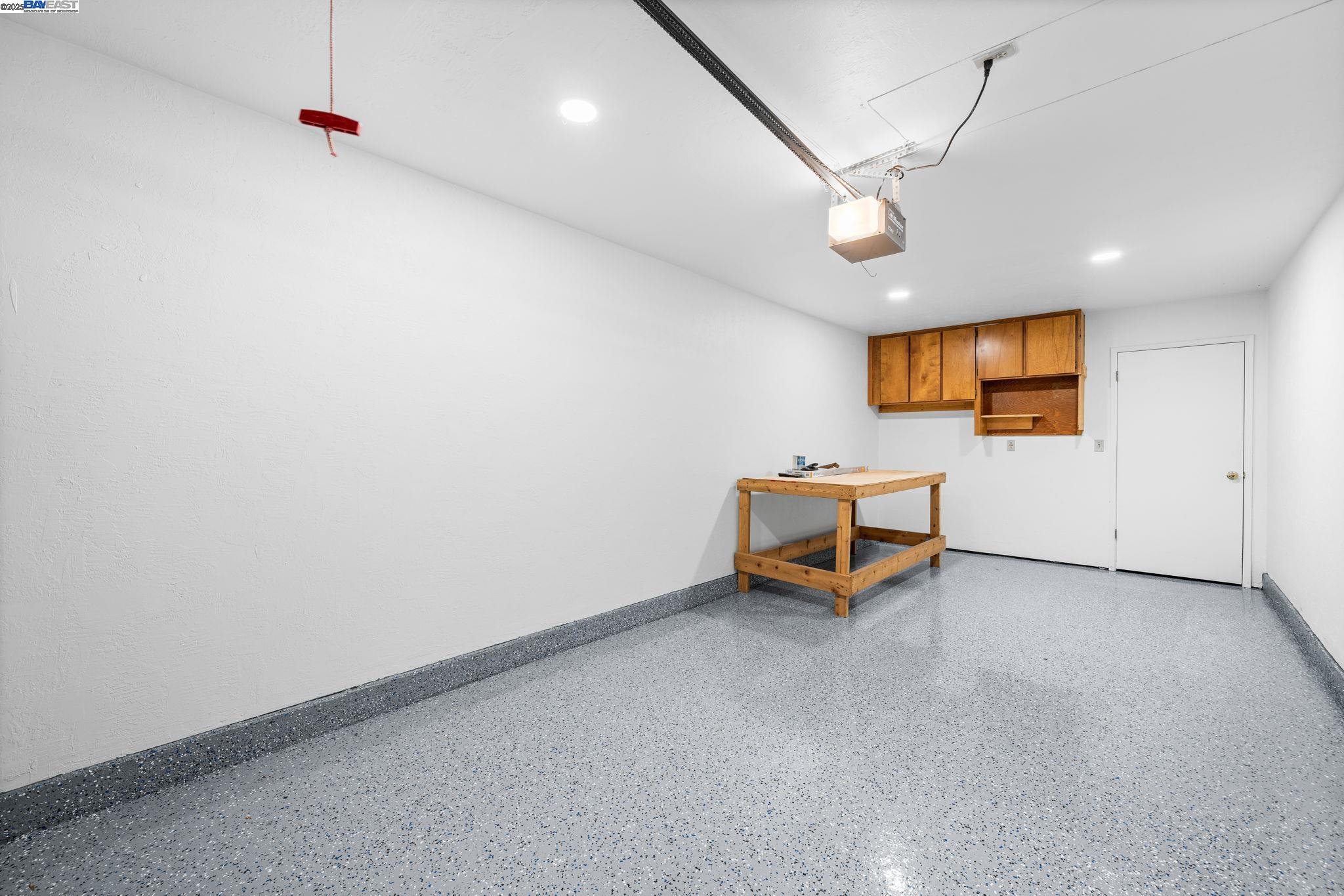 3841 Vineyard Ave. # B Unit: 18 / B
