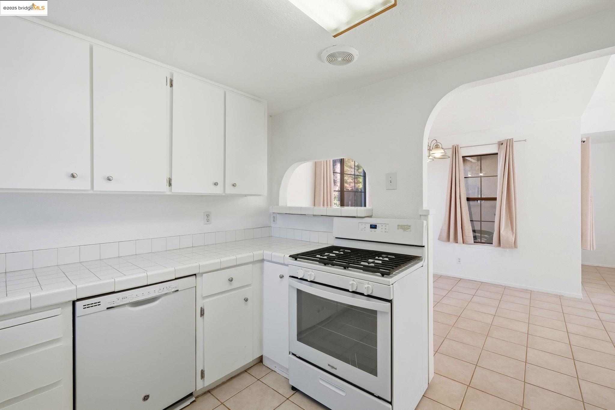 5210 Martin St