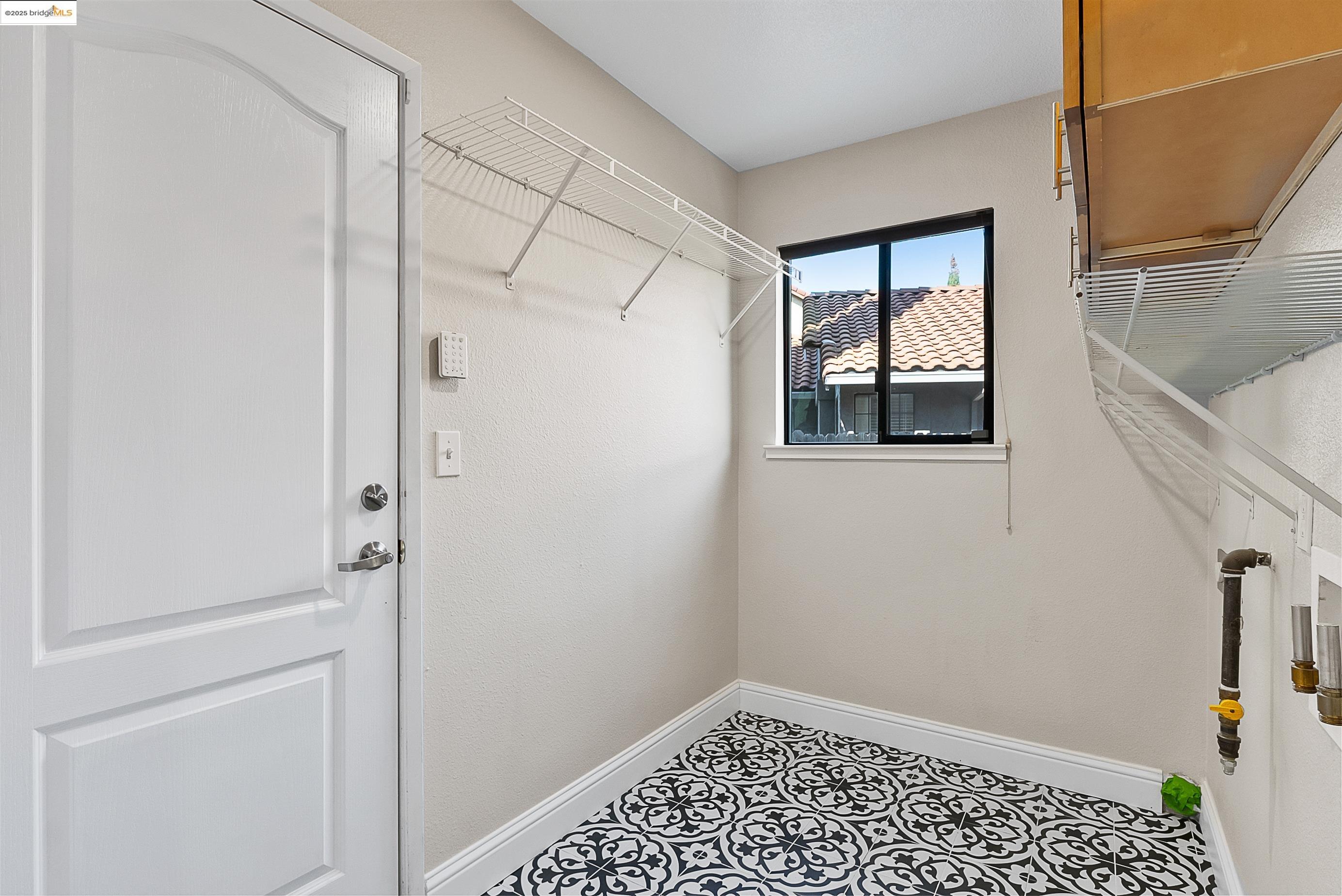 2245 Pinenut Ct