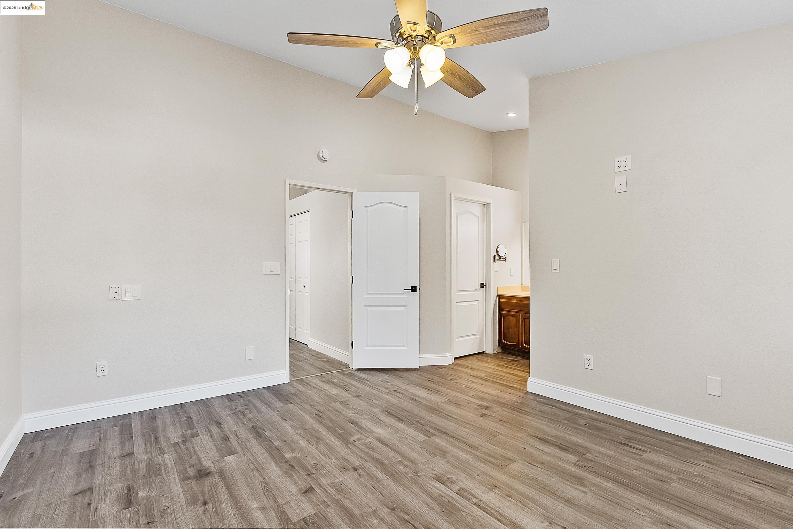 2245 Pinenut Ct