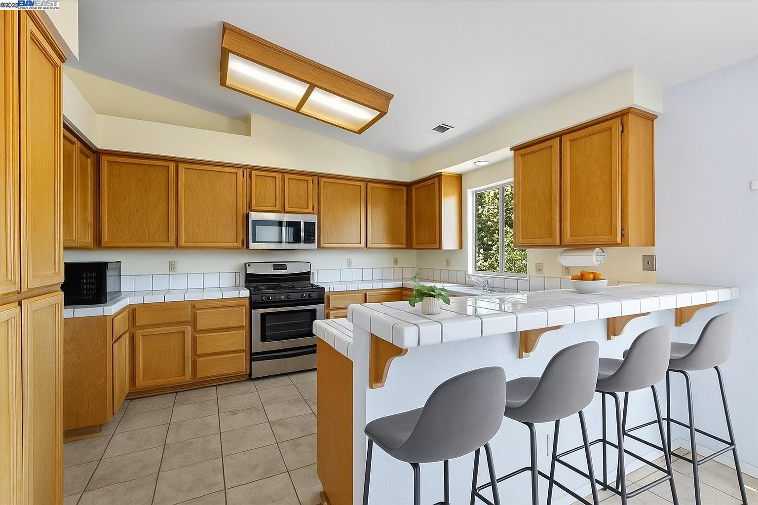 3944 Oak Grove Drive