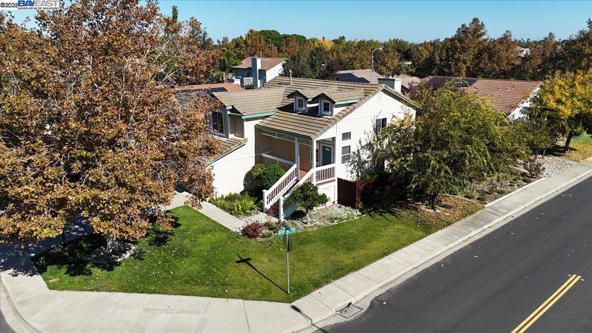 3944 Oak Grove Drive