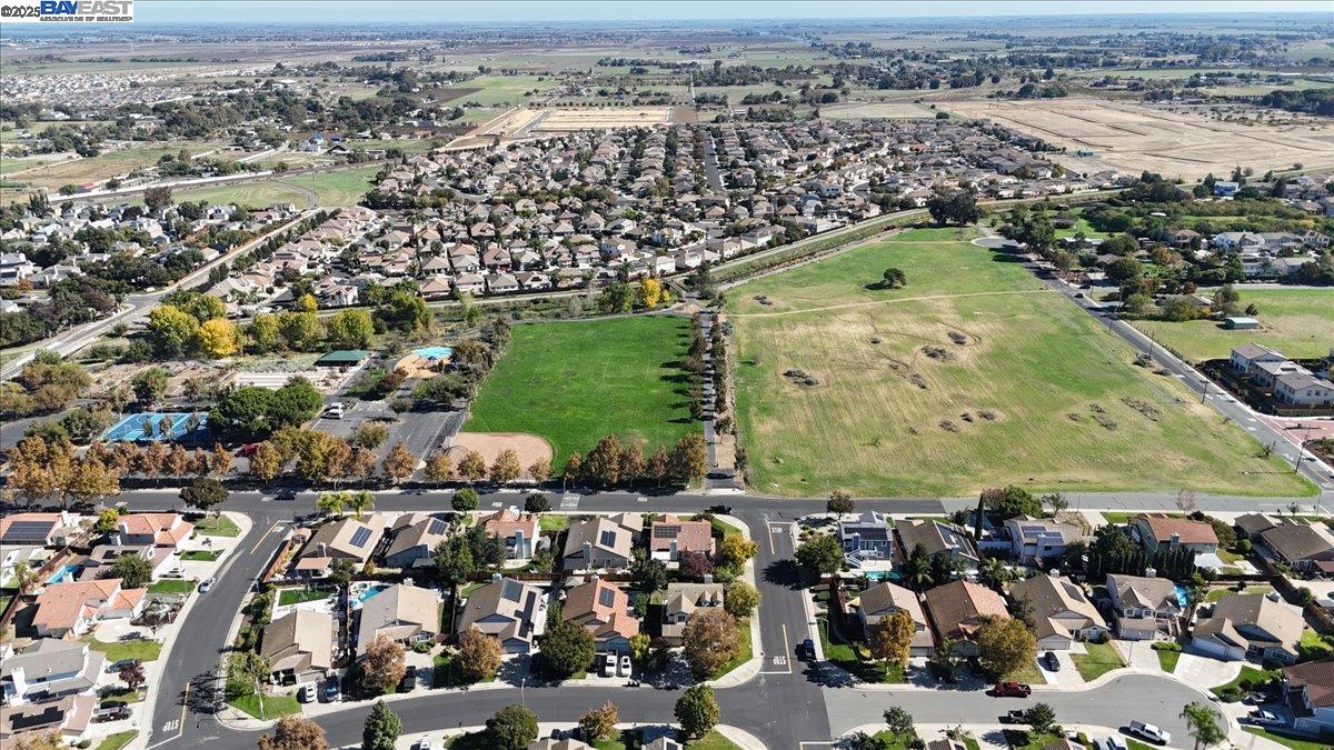 3944 Oak Grove Drive