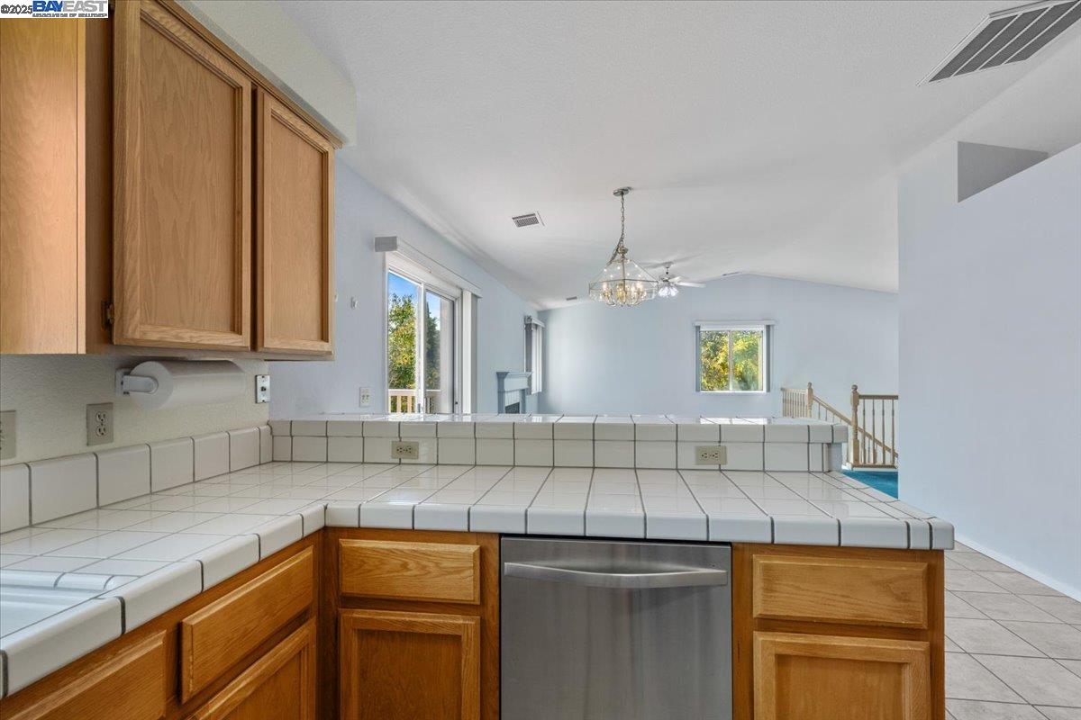 3944 Oak Grove Drive