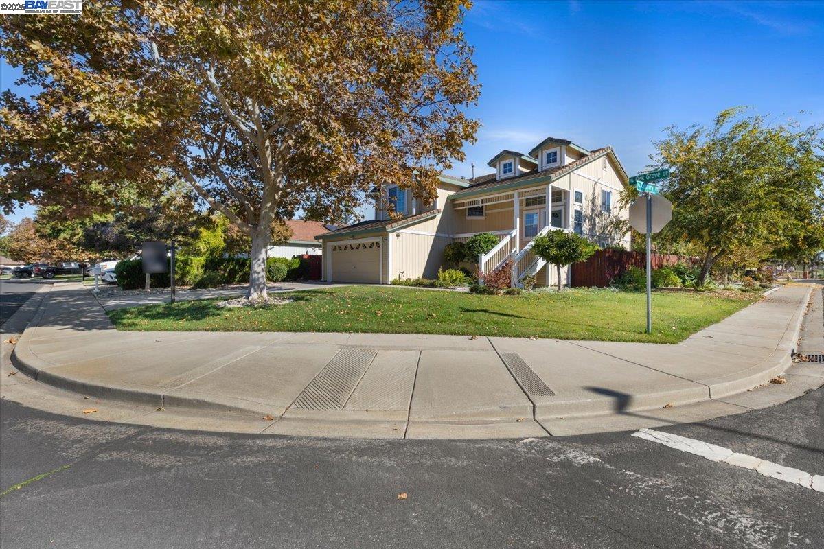 3944 Oak Grove Drive