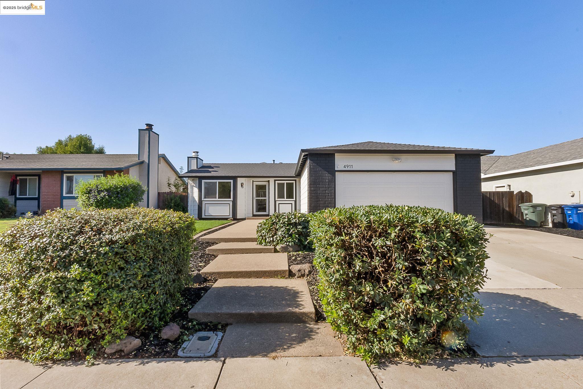 4911 Burgundy Dr