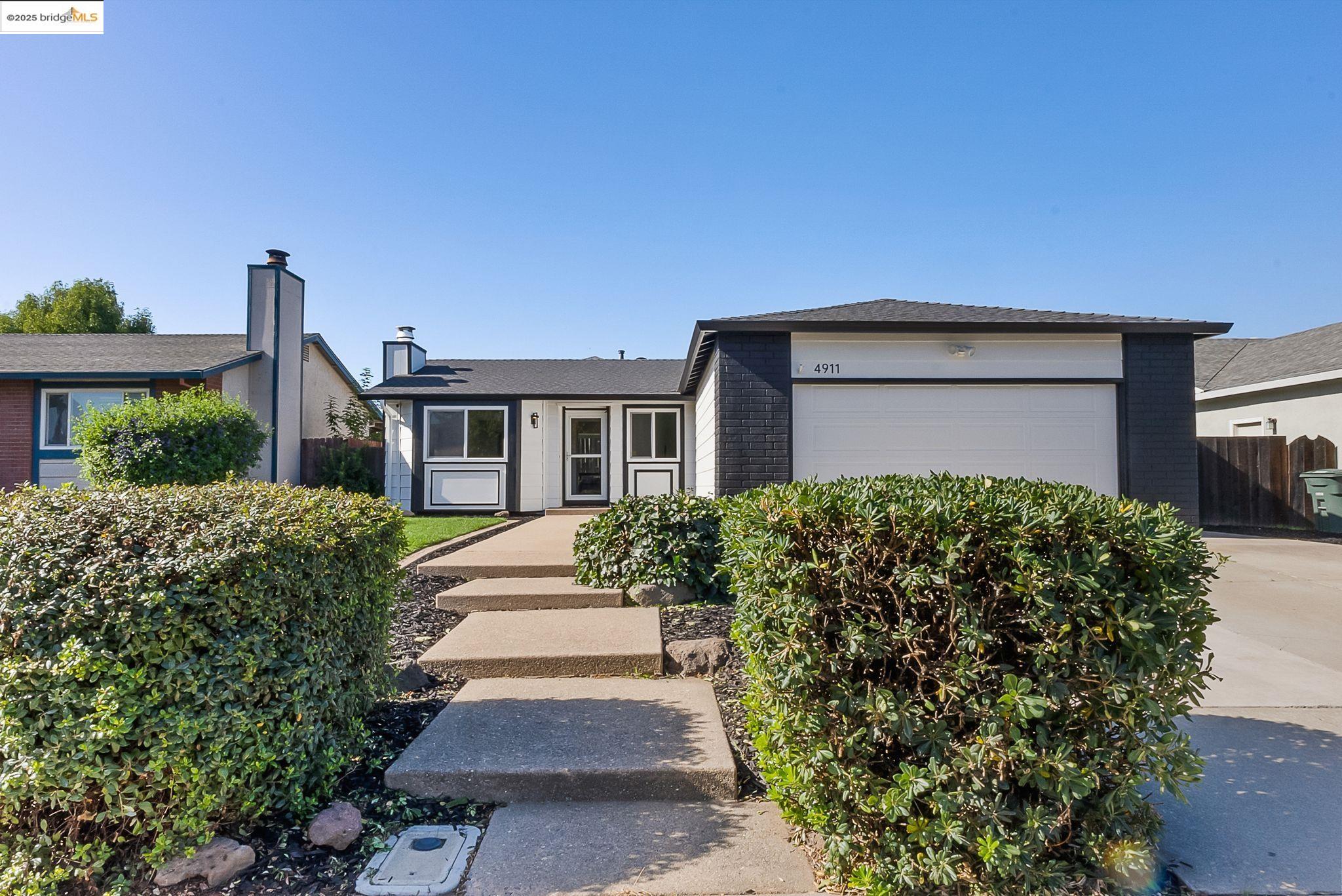 4911 Burgundy Dr