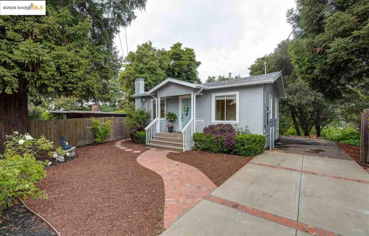 6454 Mokelumne Ave