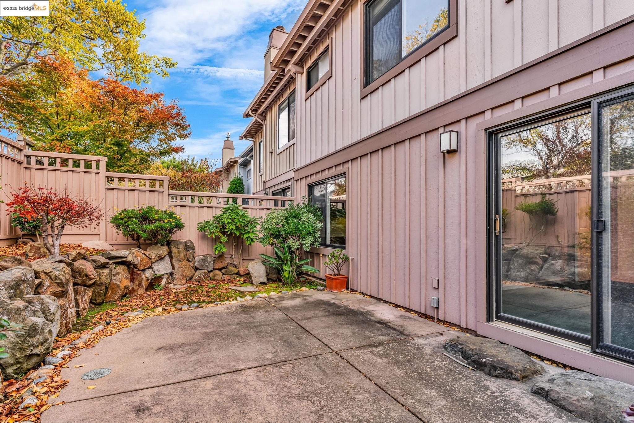 39 Starview Dr