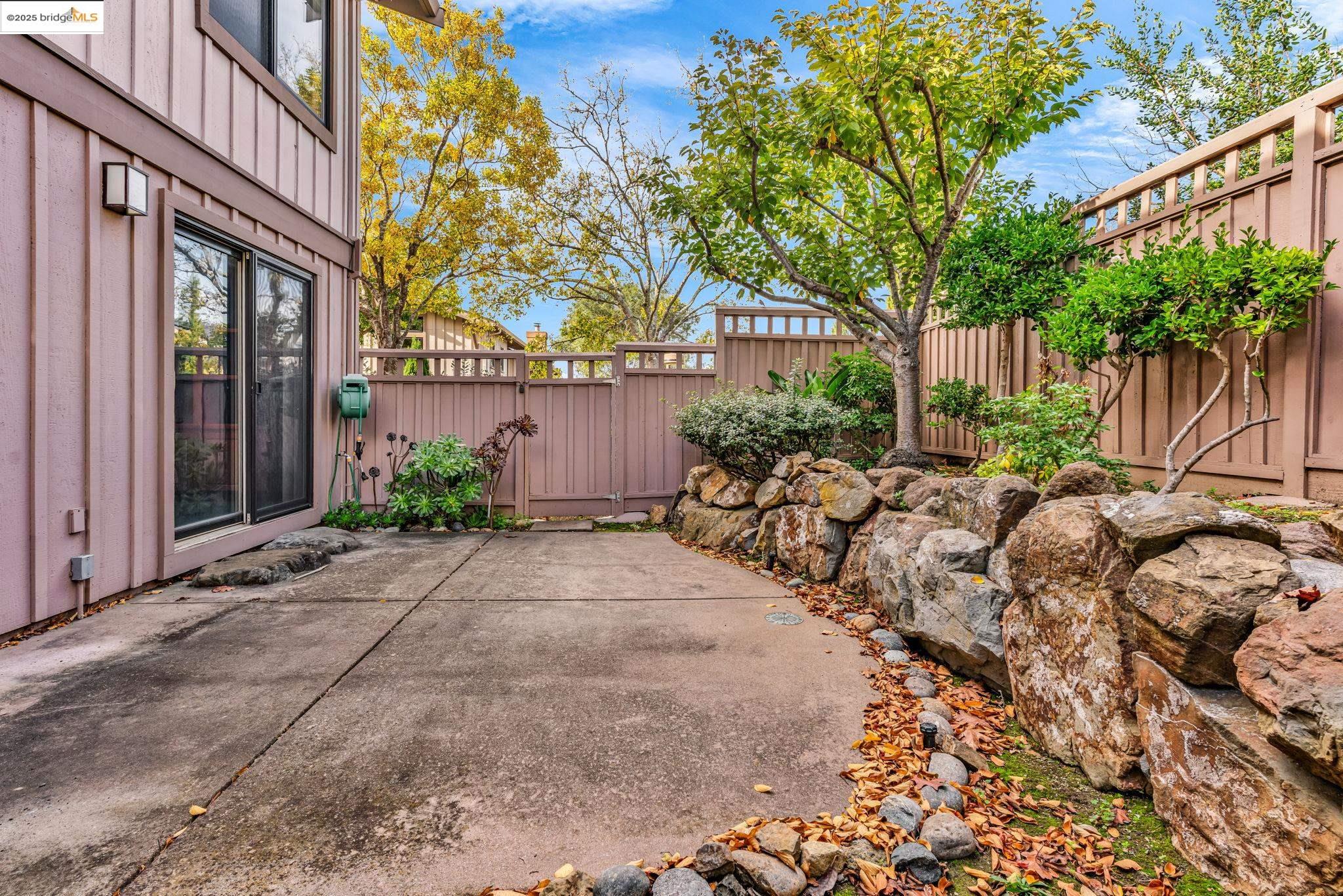 39 Starview Dr