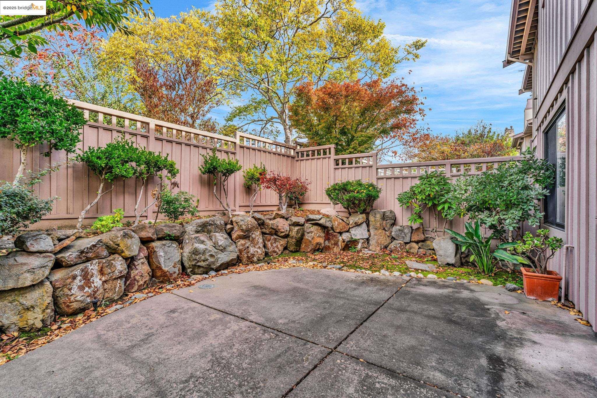 39 Starview Dr