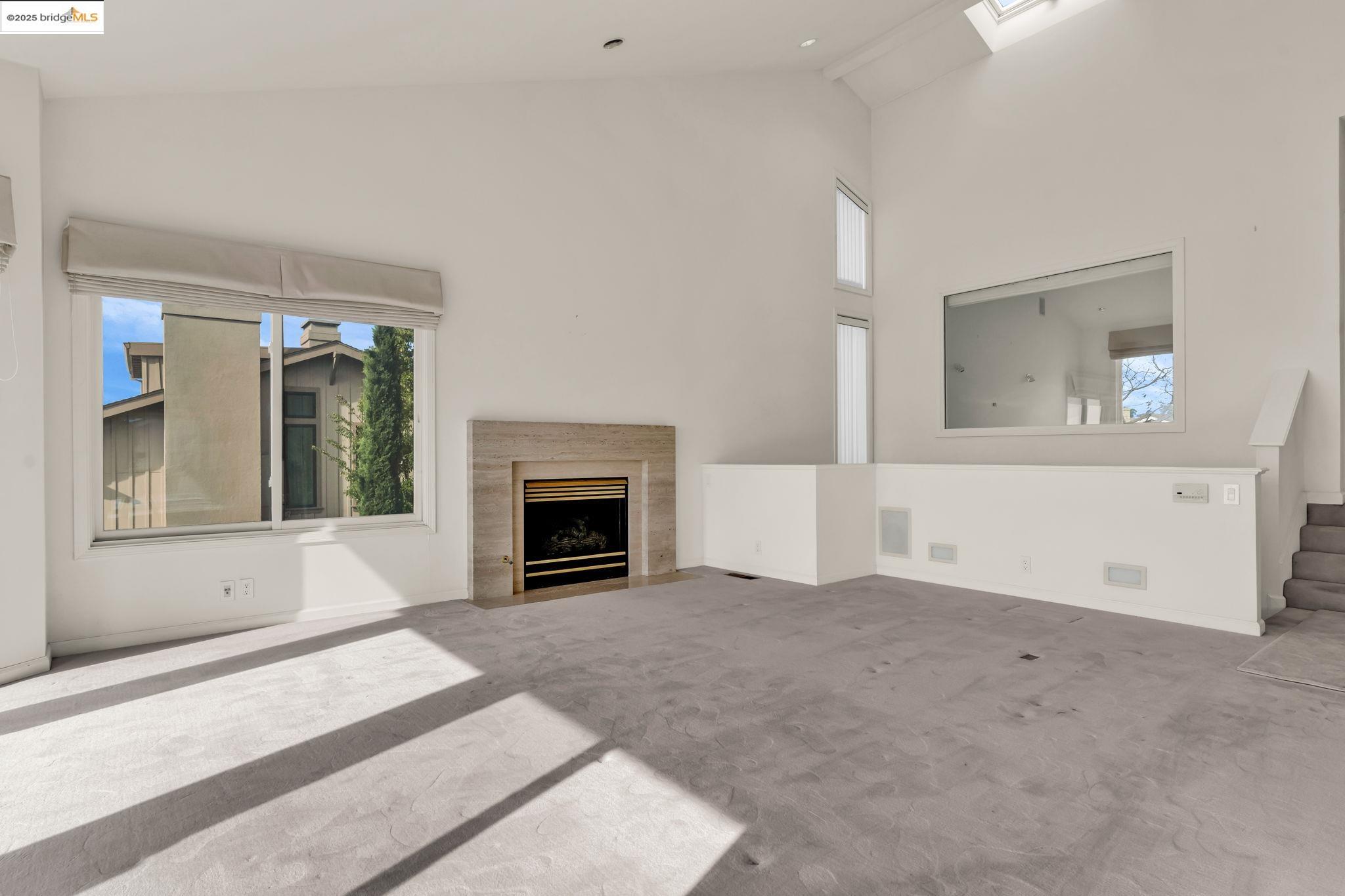 39 Starview Dr