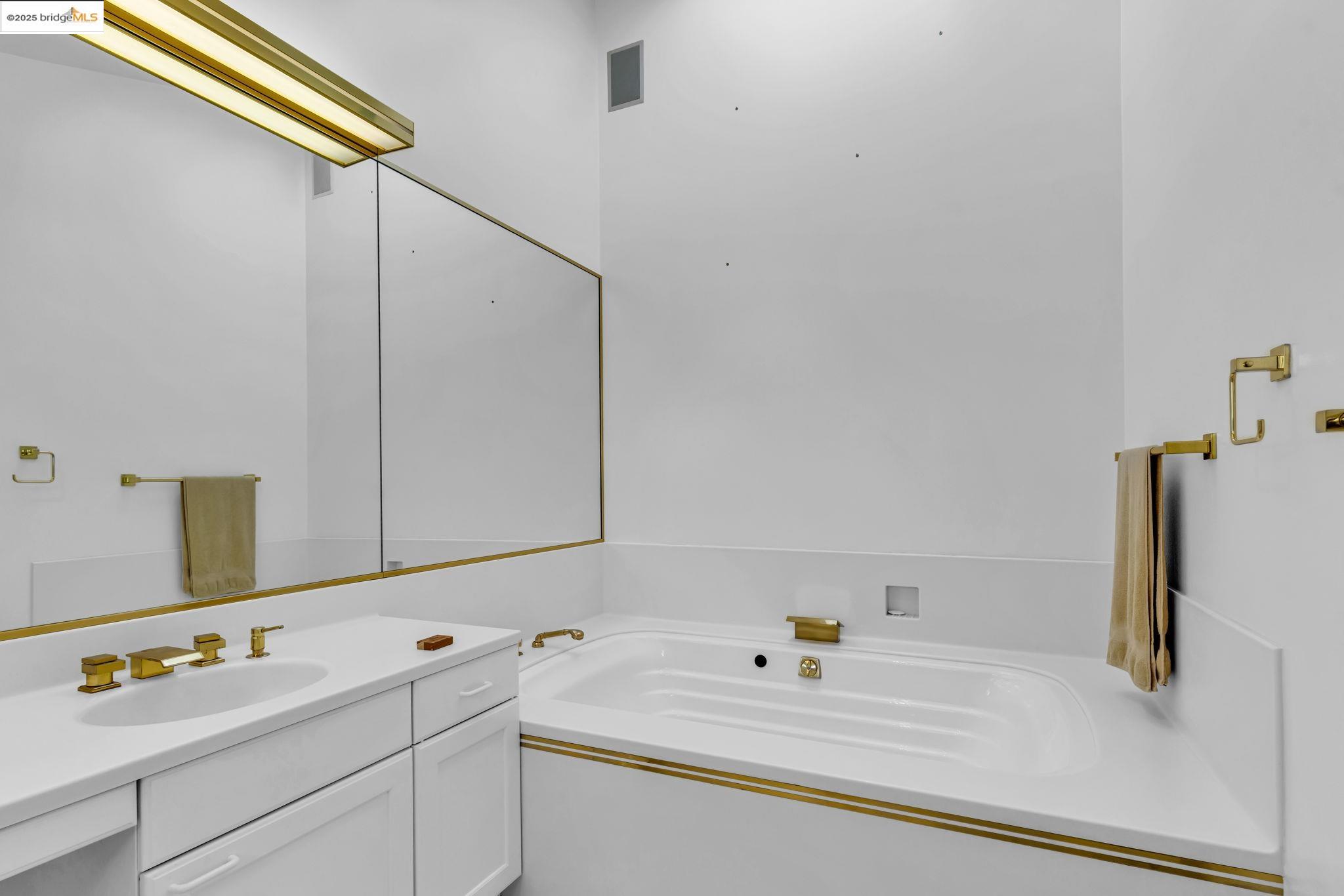 39 Starview Dr