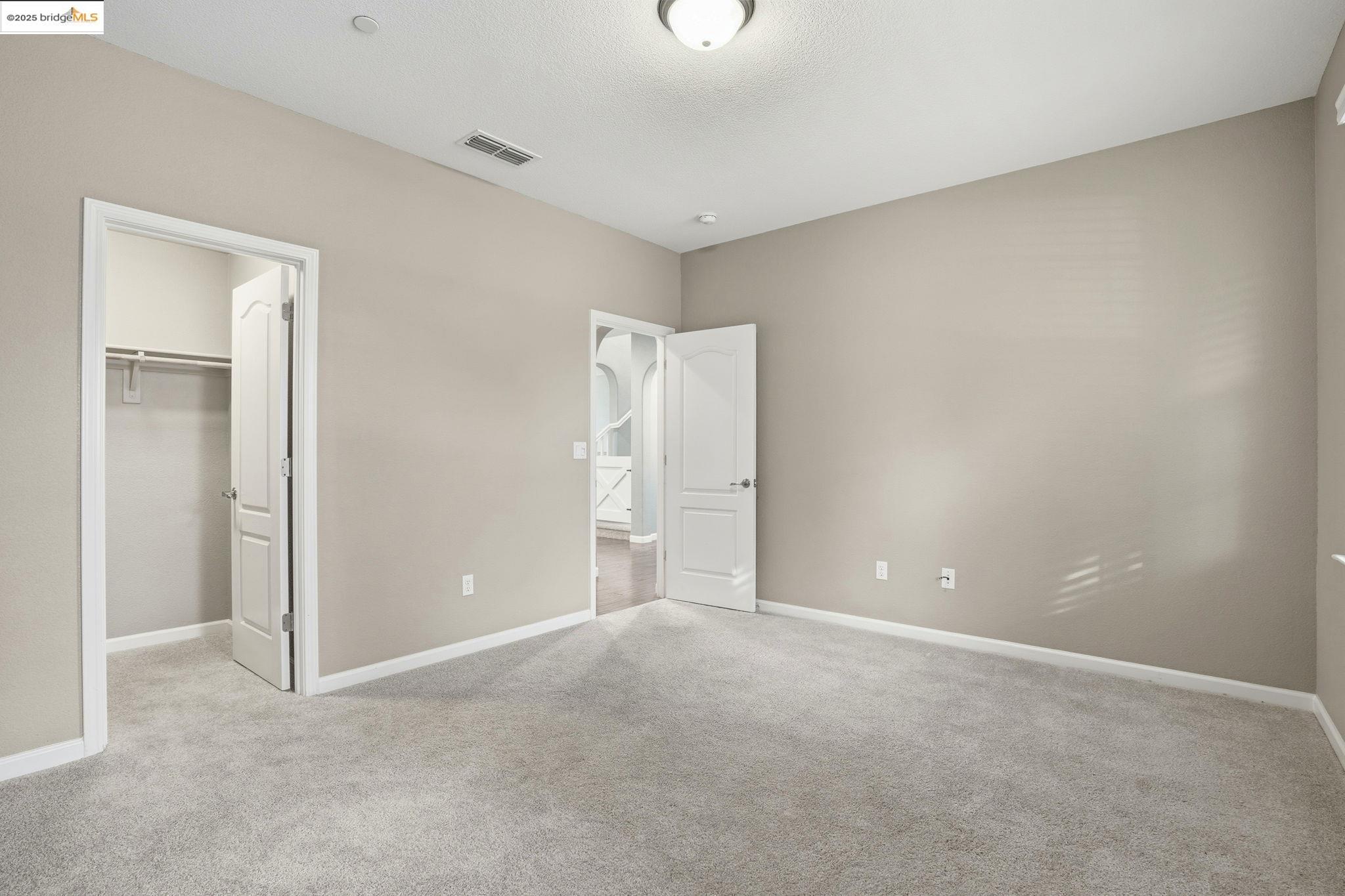 8047 Westport Cir