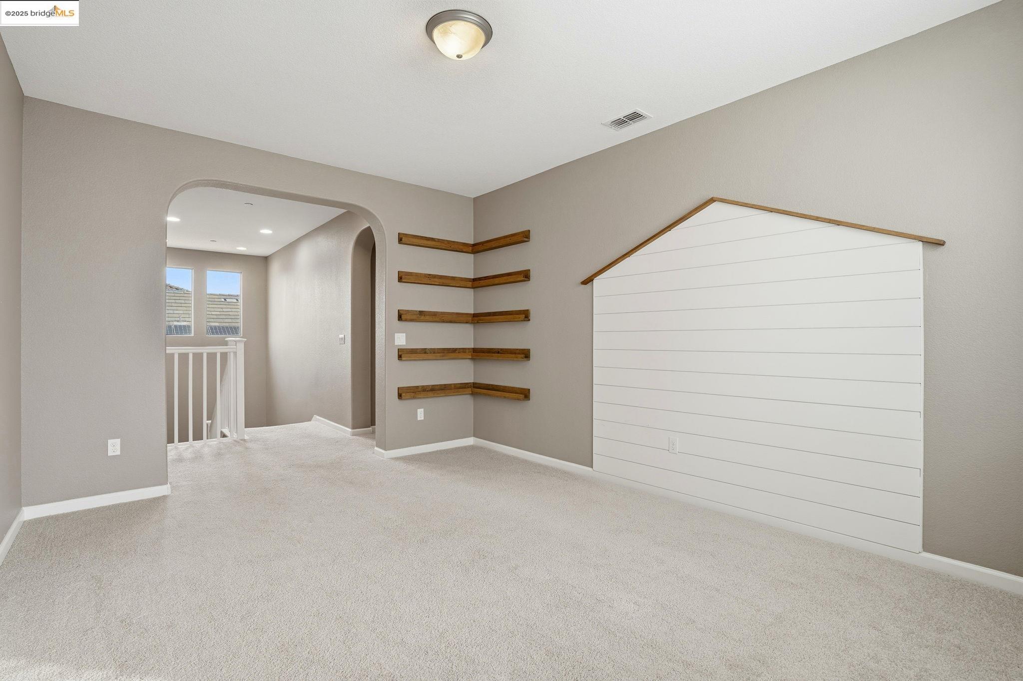 8047 Westport Cir