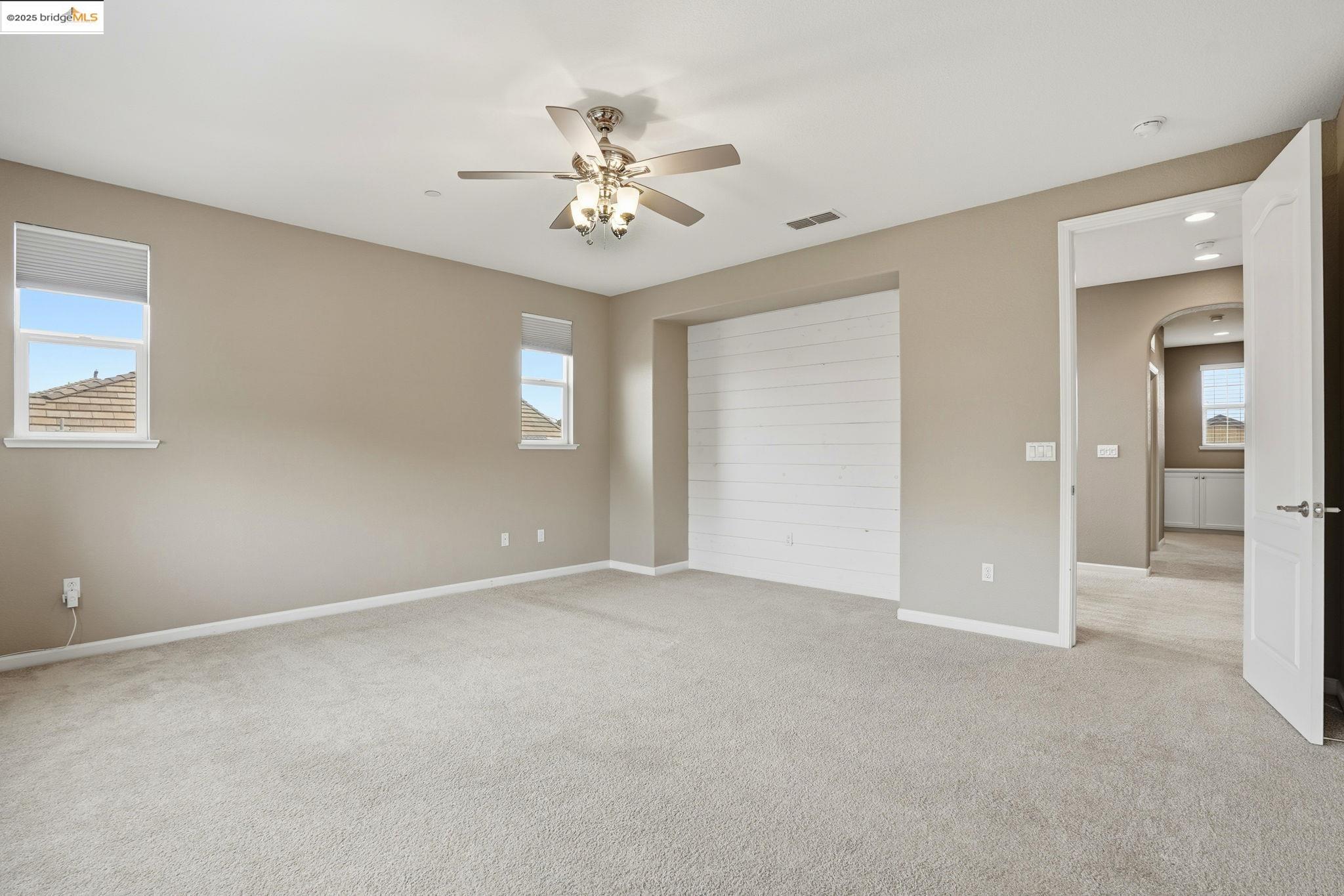 8047 Westport Cir