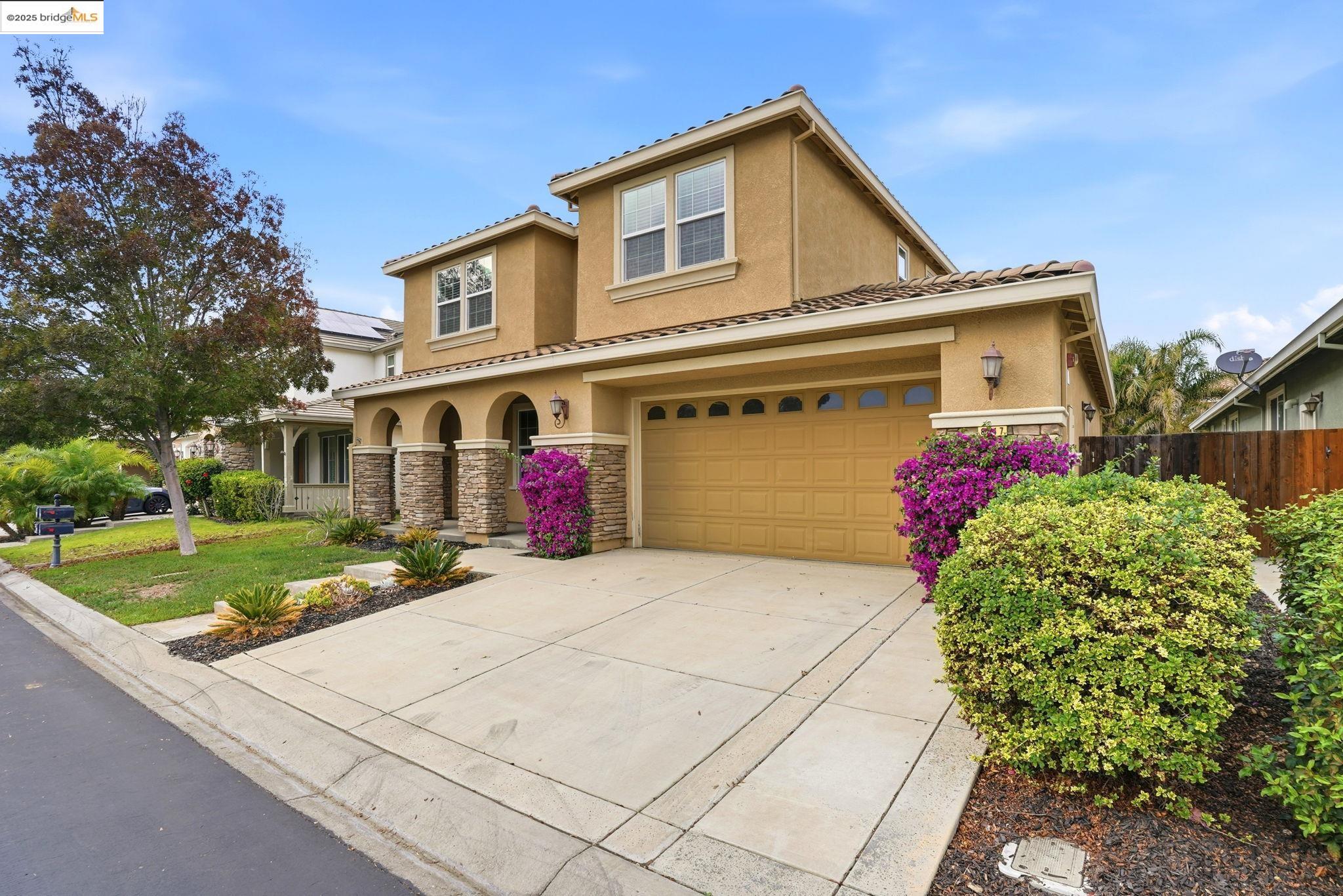 8047 Westport Cir