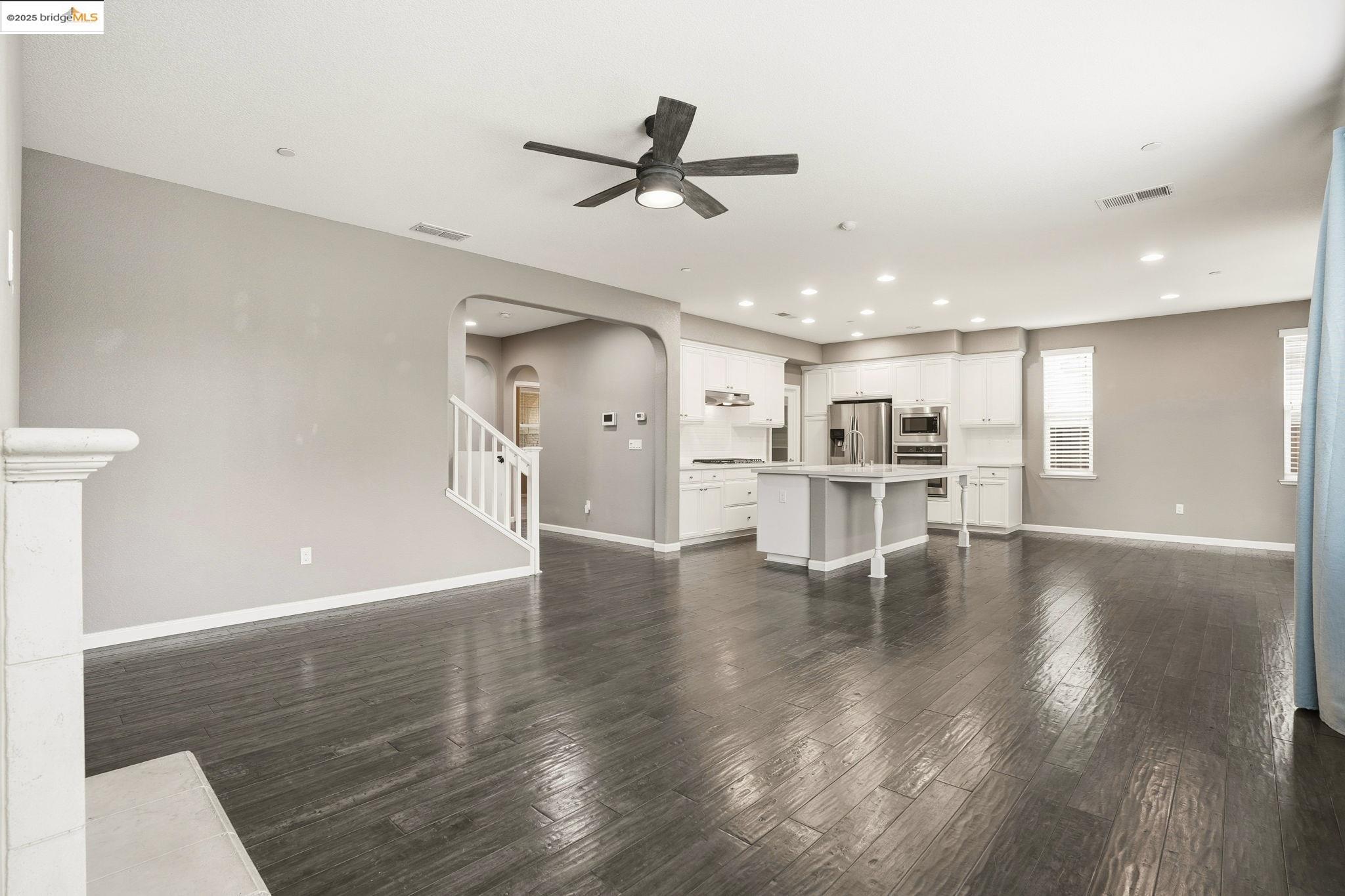 8047 Westport Cir