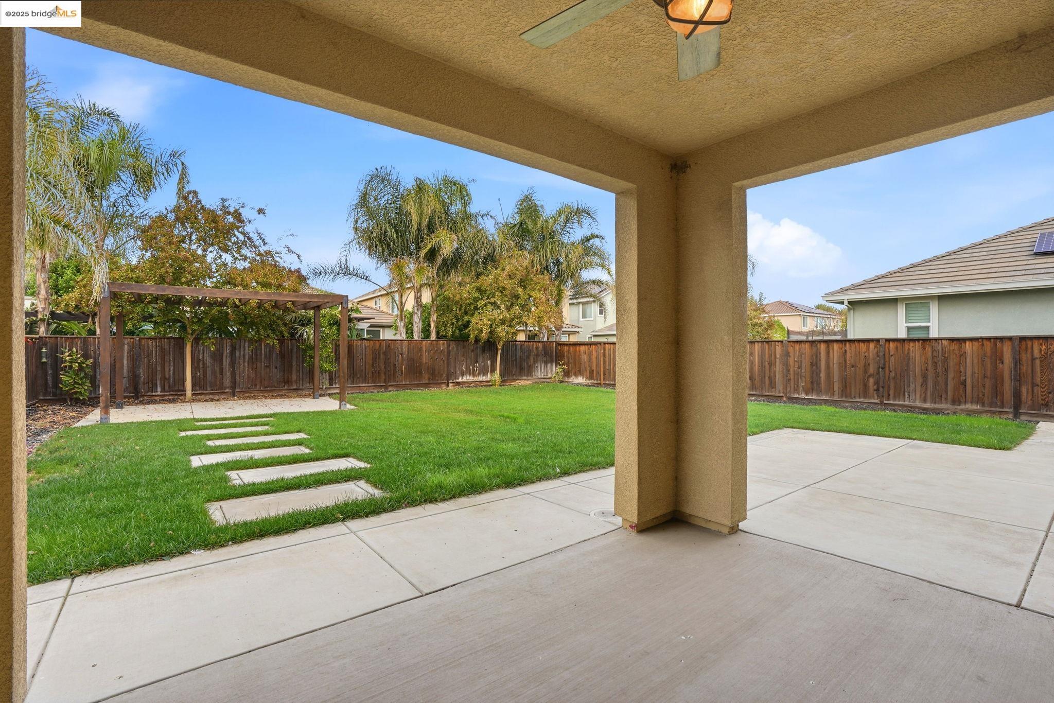 8047 Westport Cir