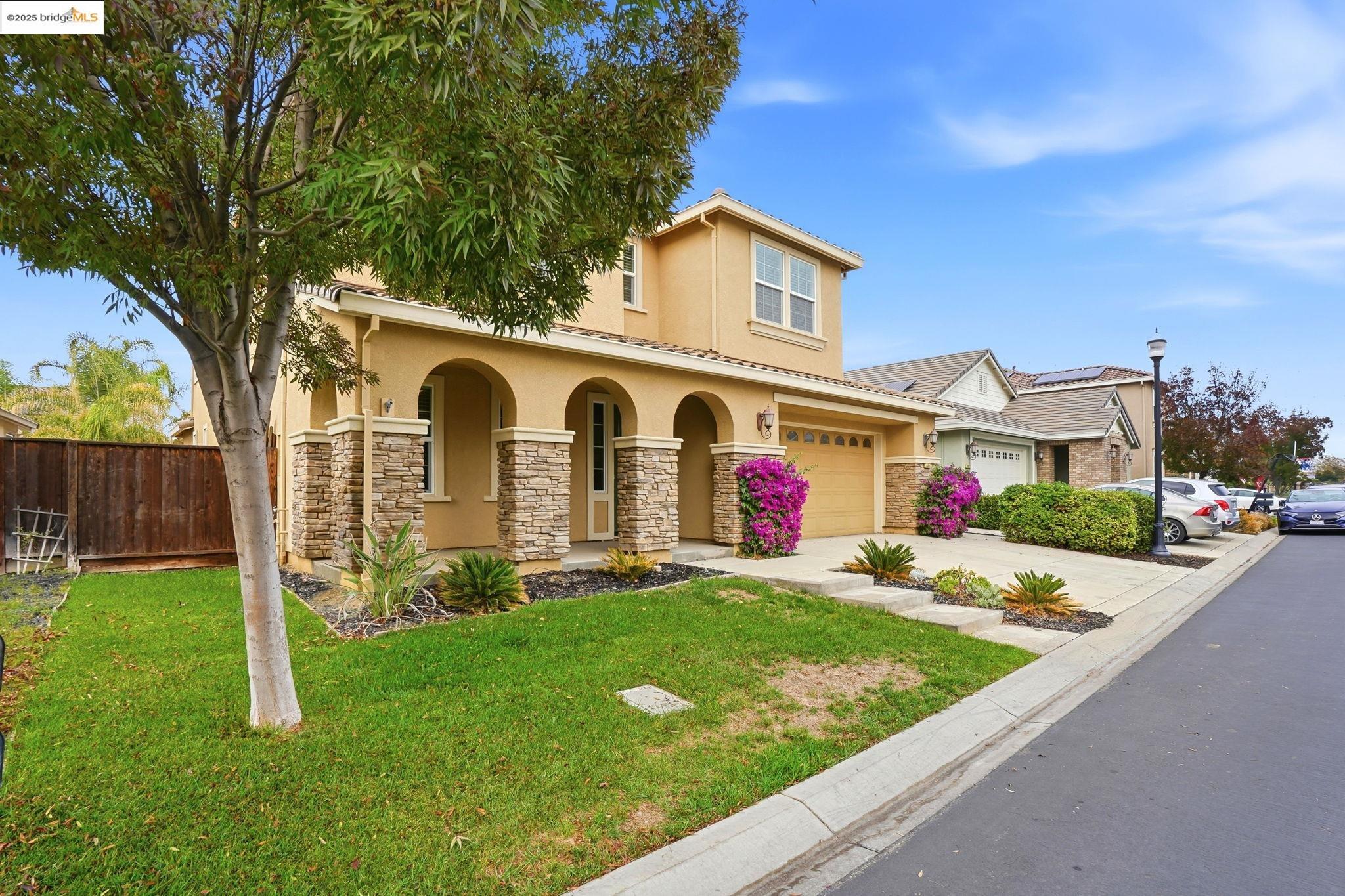 8047 Westport Cir