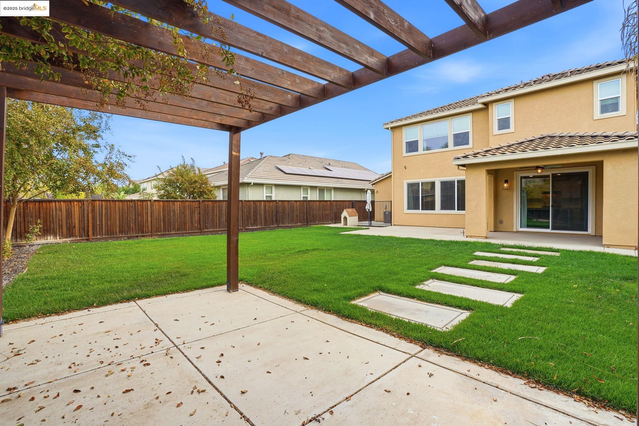 8047 Westport Cir