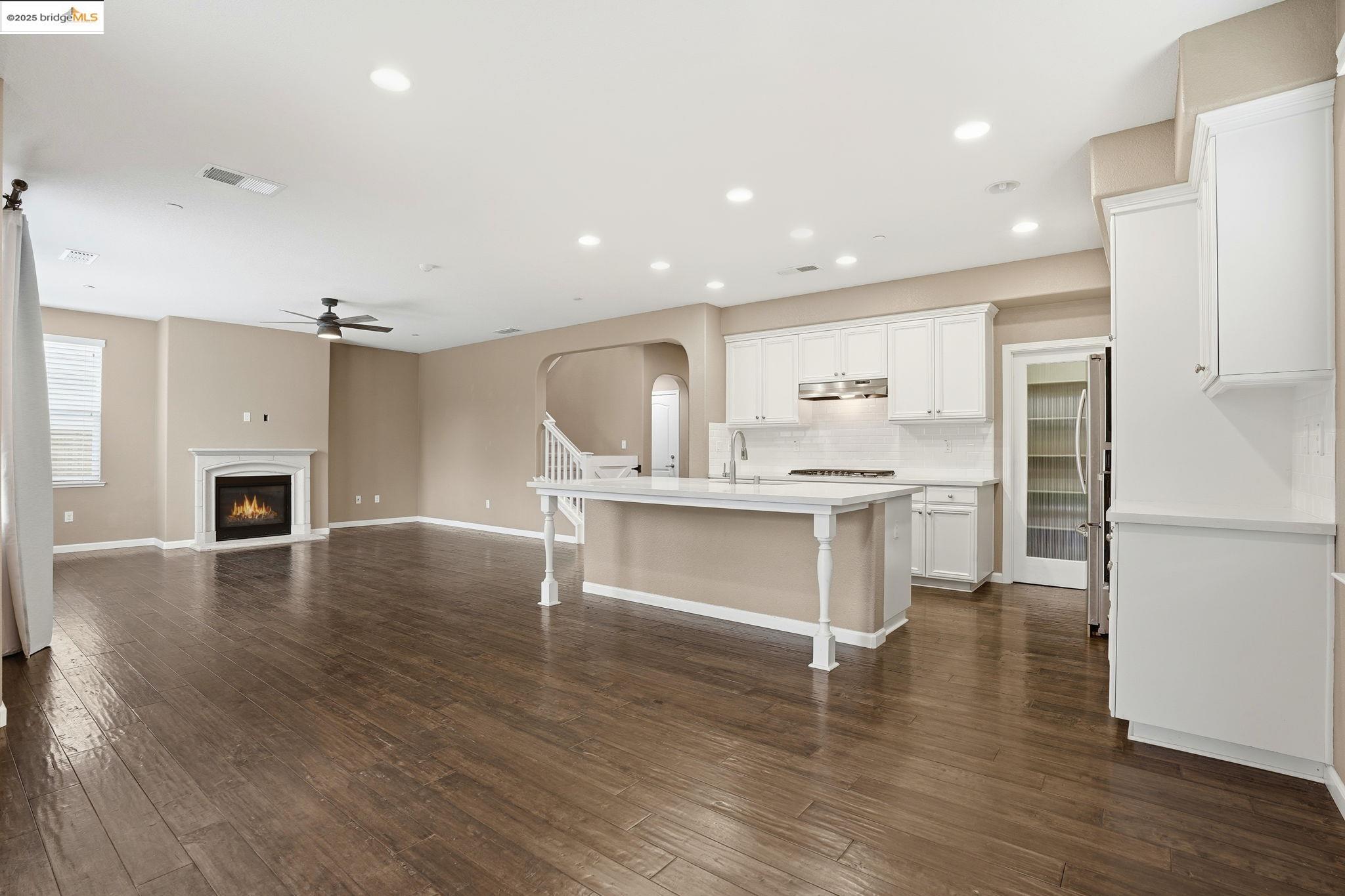 8047 Westport Cir