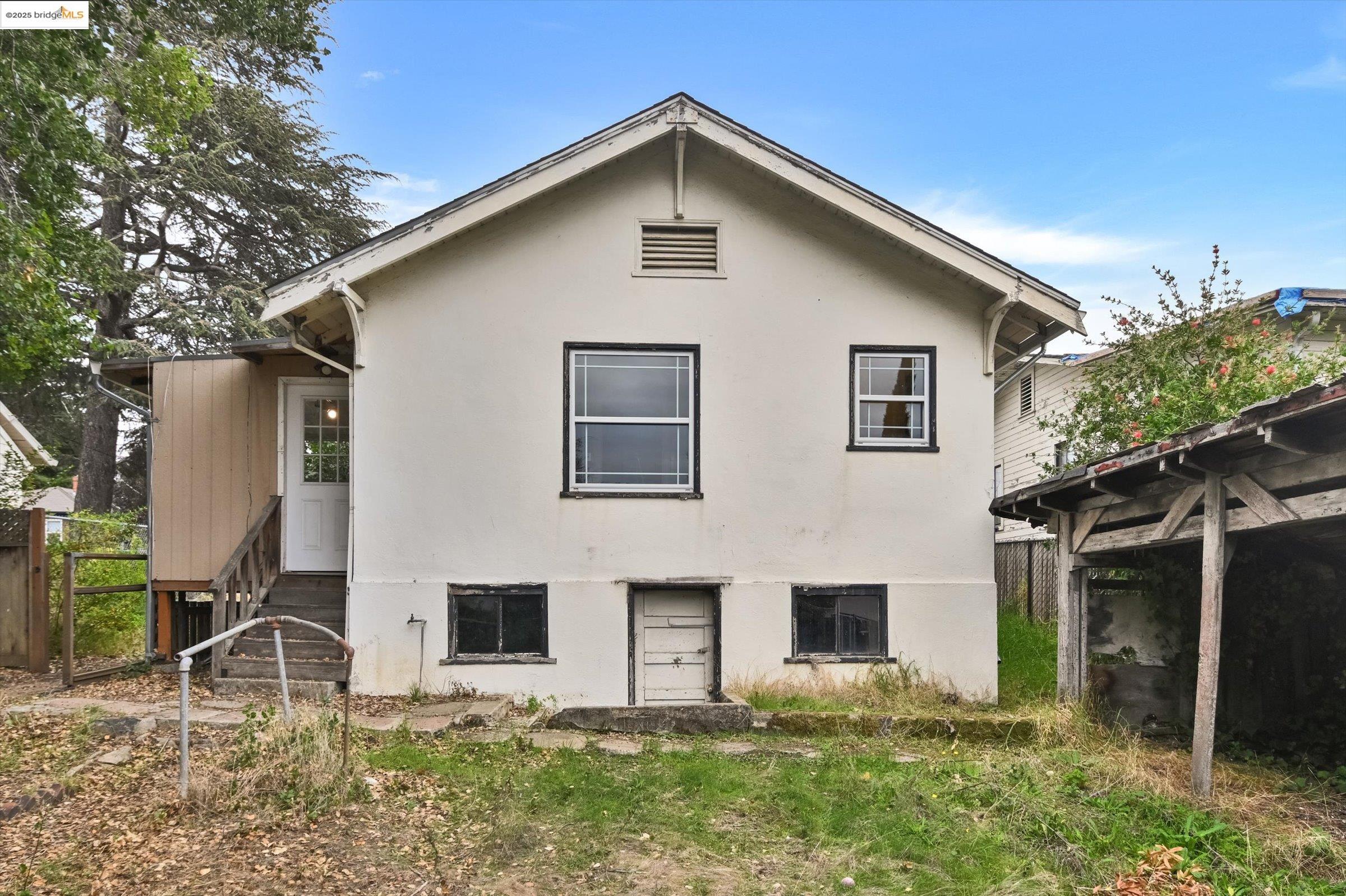 4017 Altamont Ave
