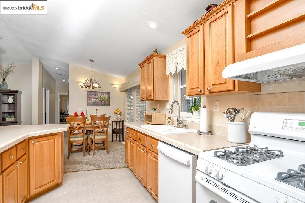 3660 Walnut Blvd # 14