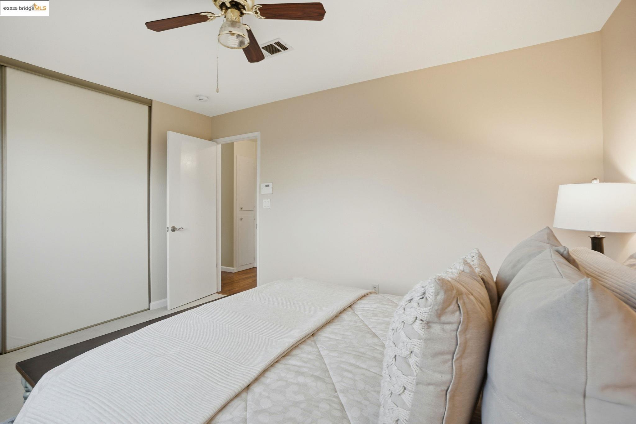 1098 Alamo Ct