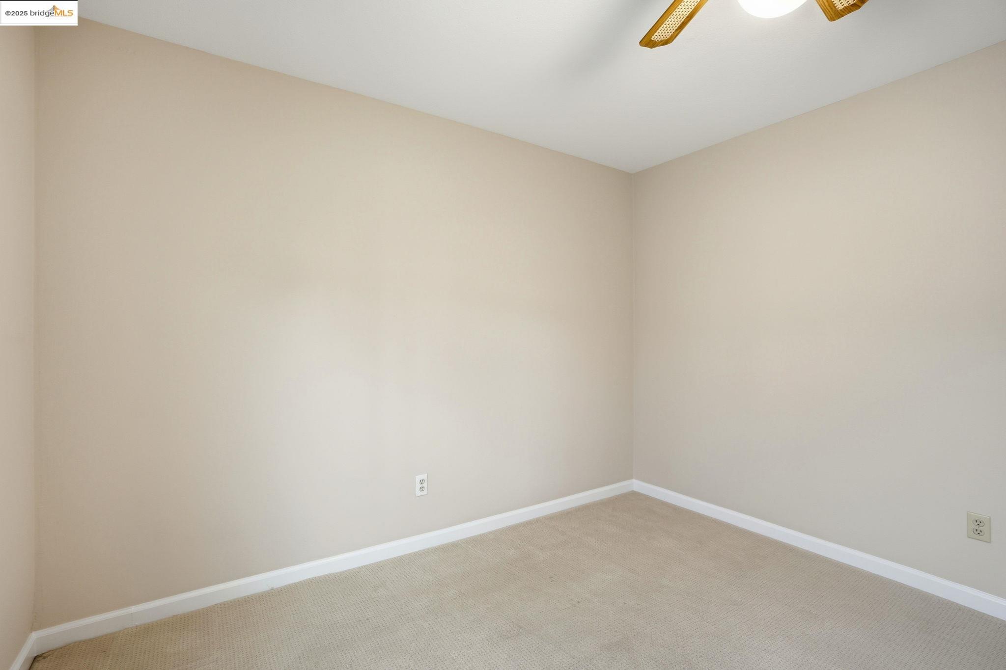 1098 Alamo Ct