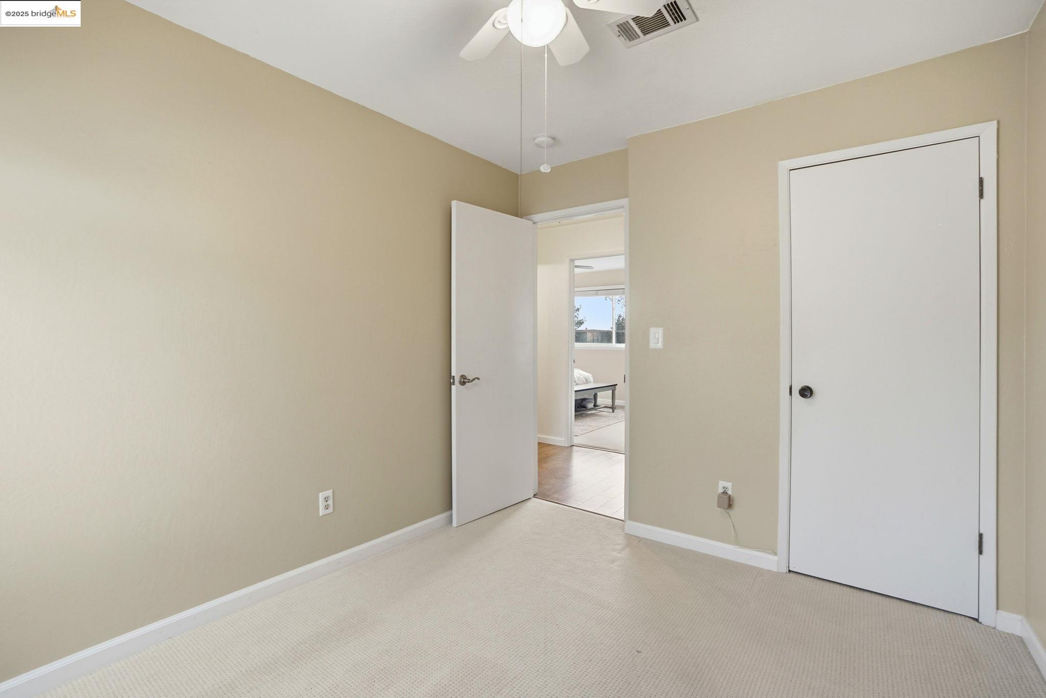 1098 Alamo Ct