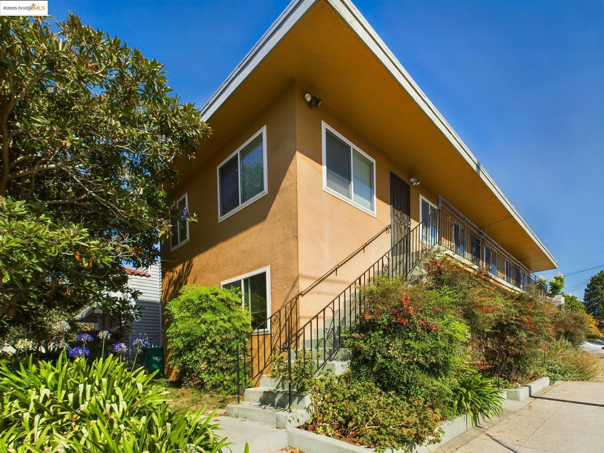 3811 Opal St