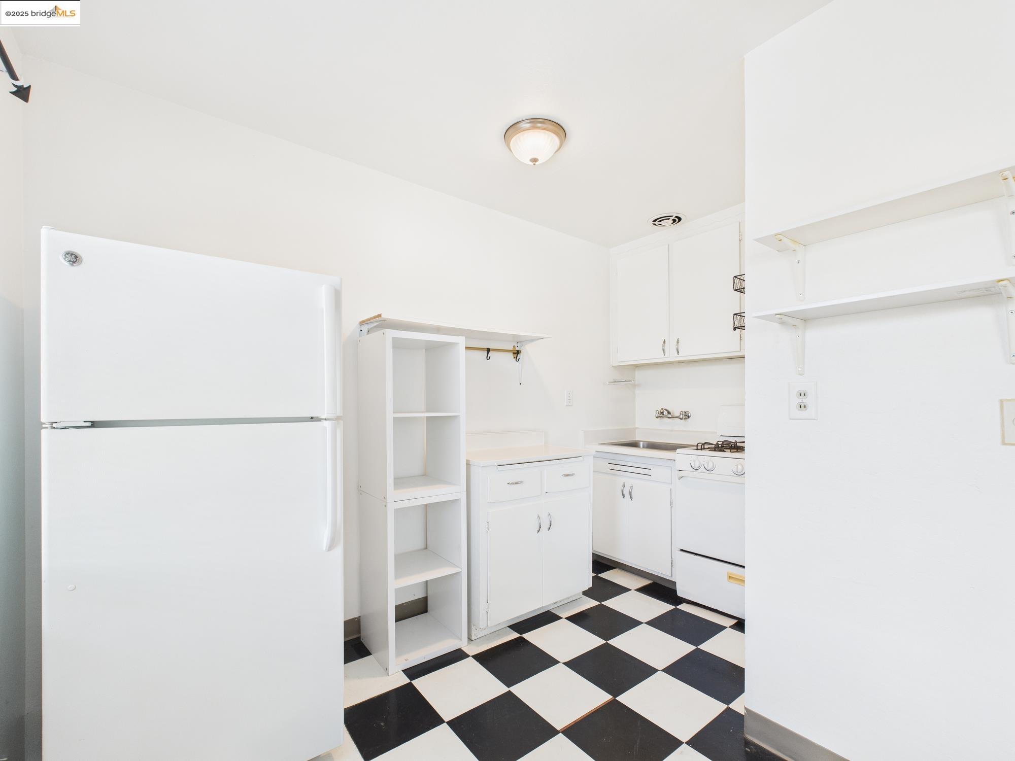 3811 Opal St