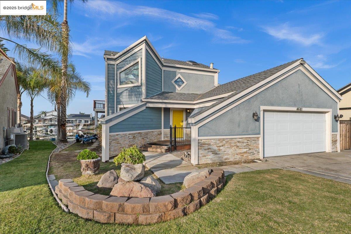 4681 Spinnaker Way