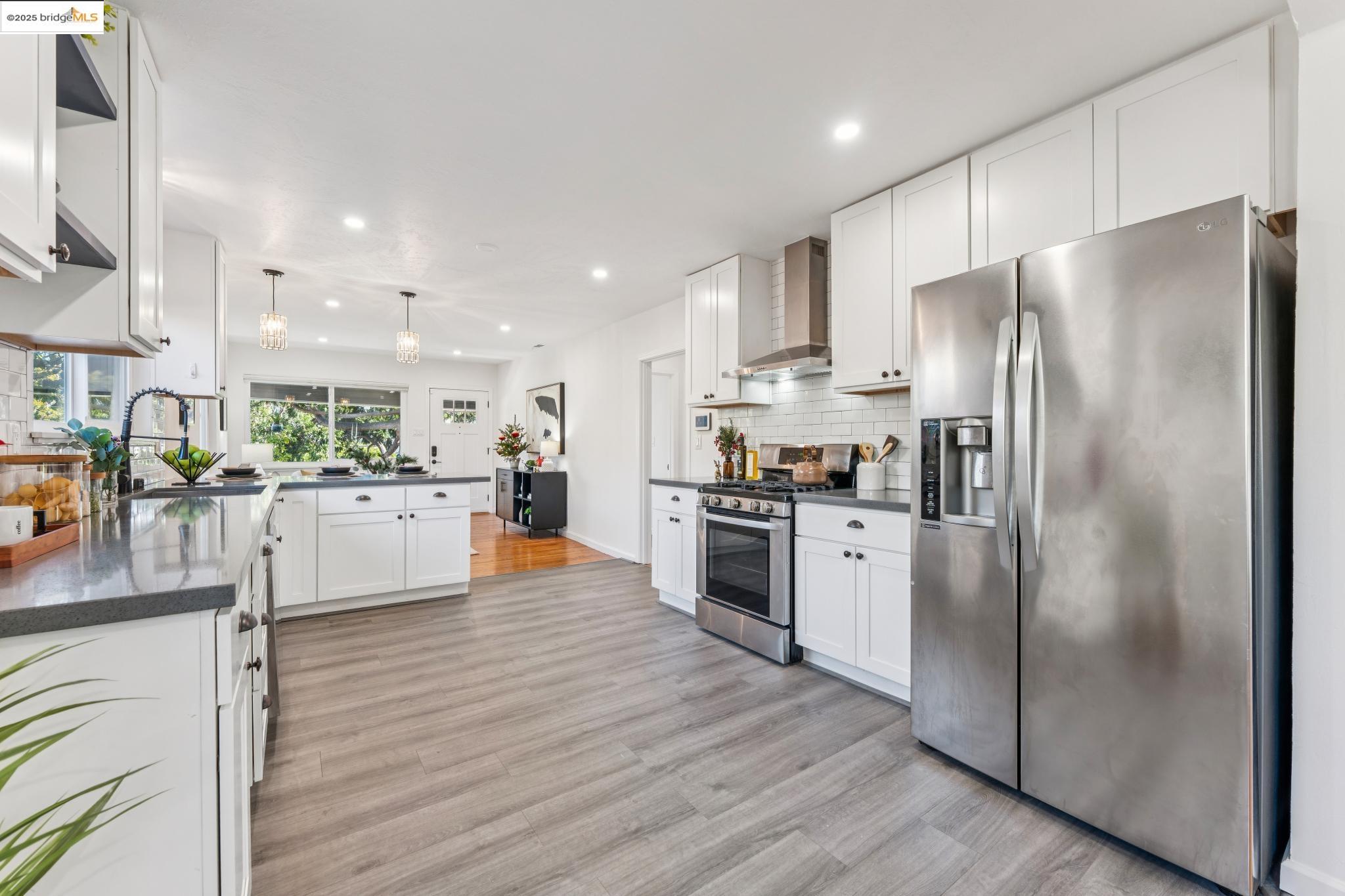 3471 Morcom Ave